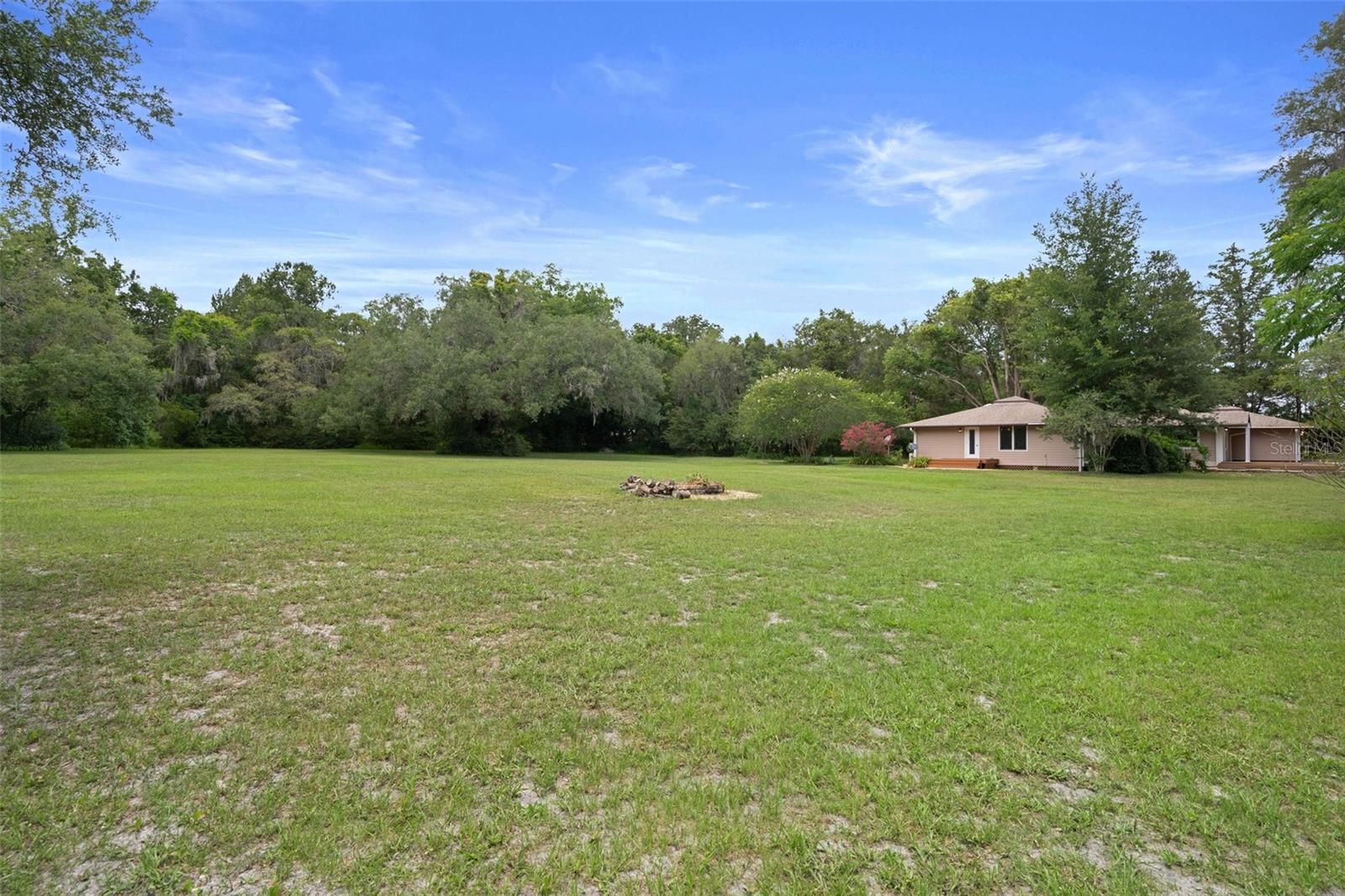 Listing photo id 49 for 22063 Lake Lindsey Road