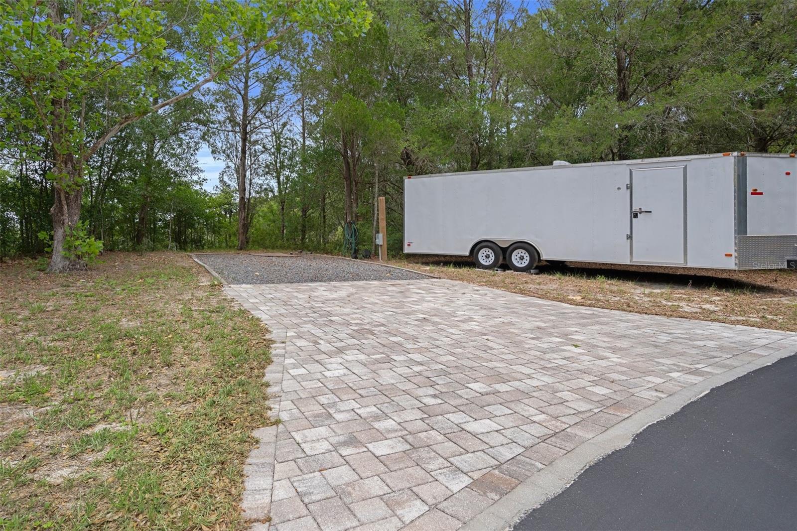 Listing photo id 51 for 22063 Lake Lindsey Road