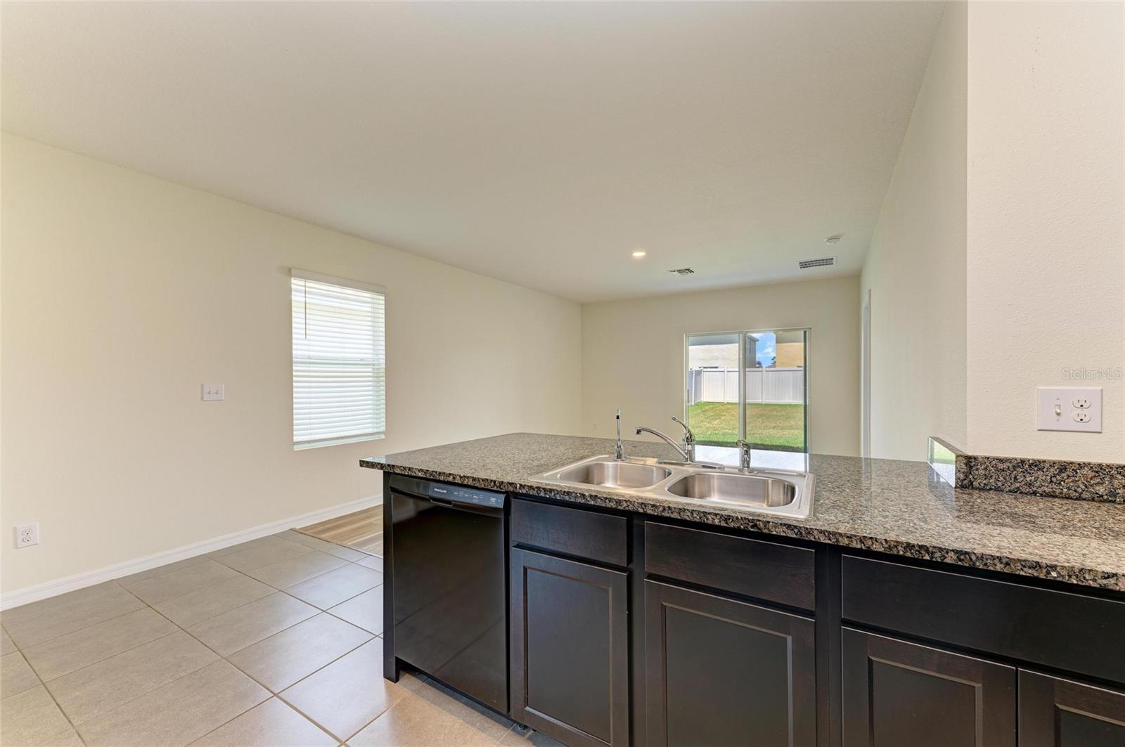 Image 11 of 34 For 4206 Park Willow Avenue