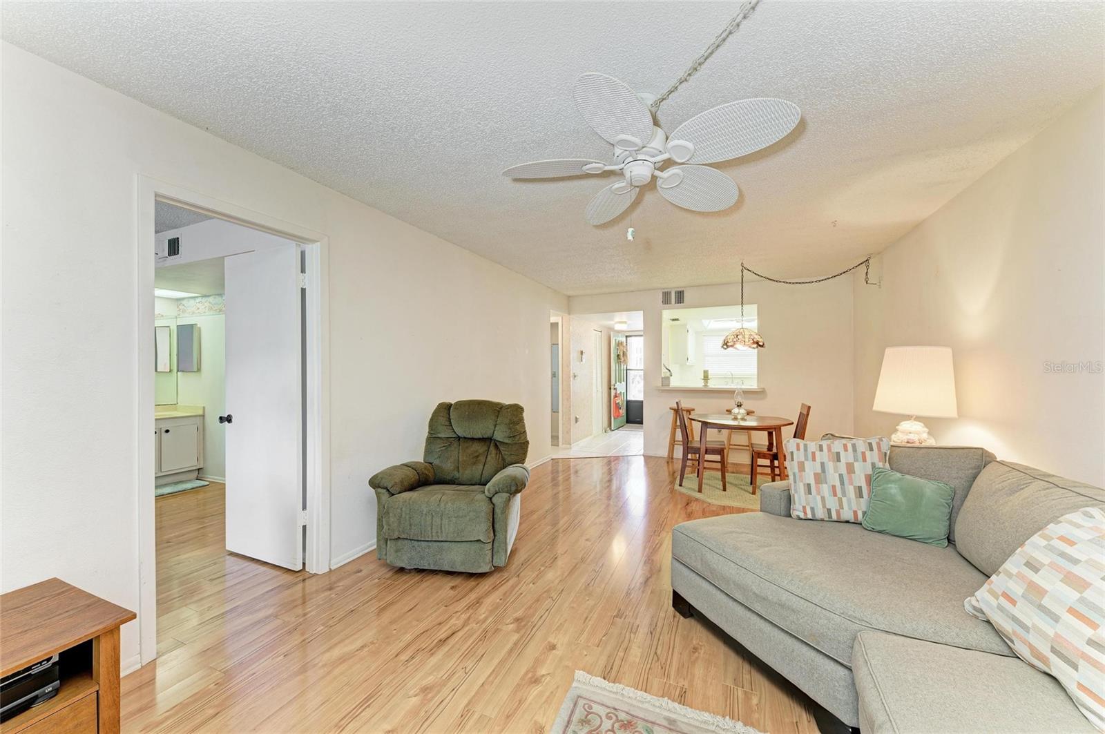 Image 14 of 37 For 6030 7th Avenue W 6030