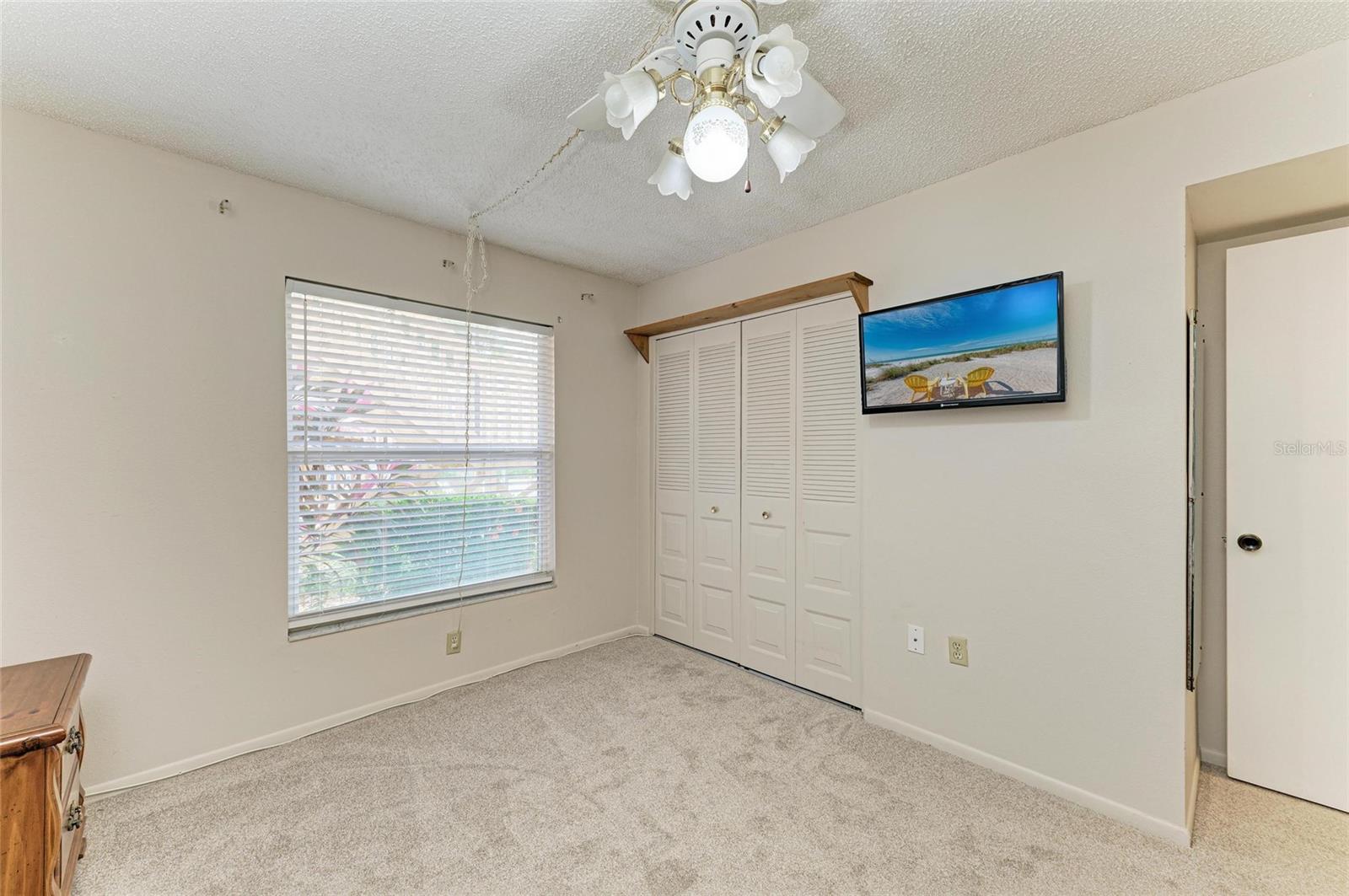 Image 24 of 37 For 6030 7th Avenue W 6030