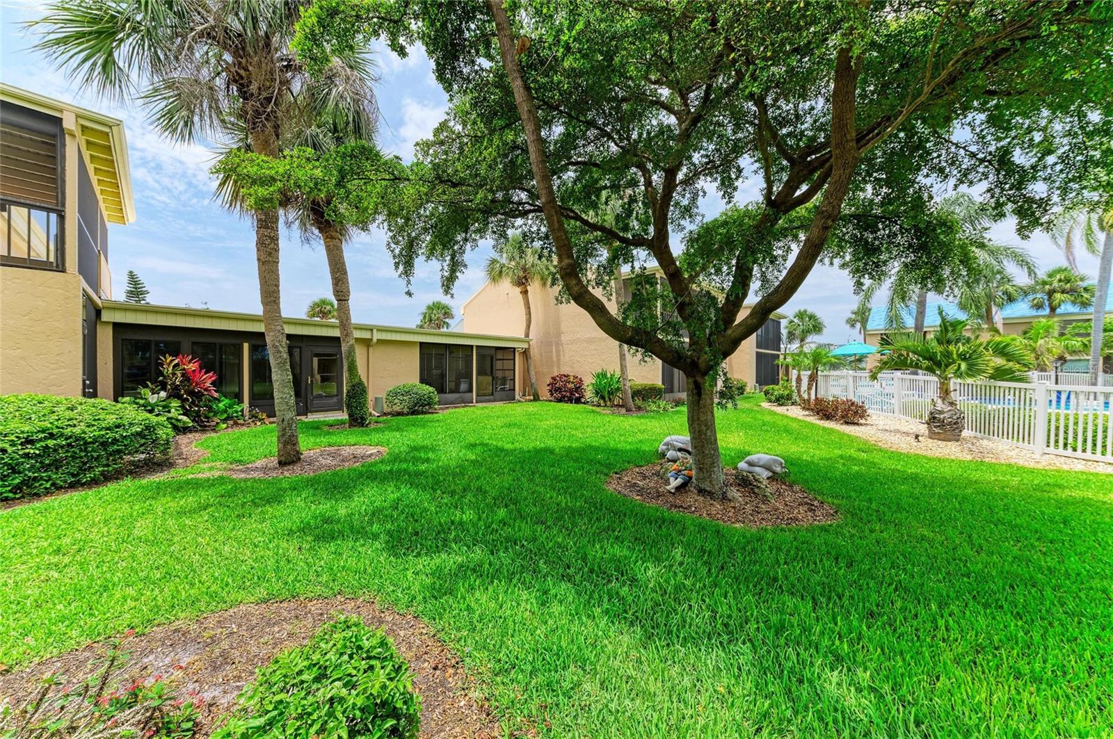 Image 30 of 37 For 6030 7th Avenue W 6030