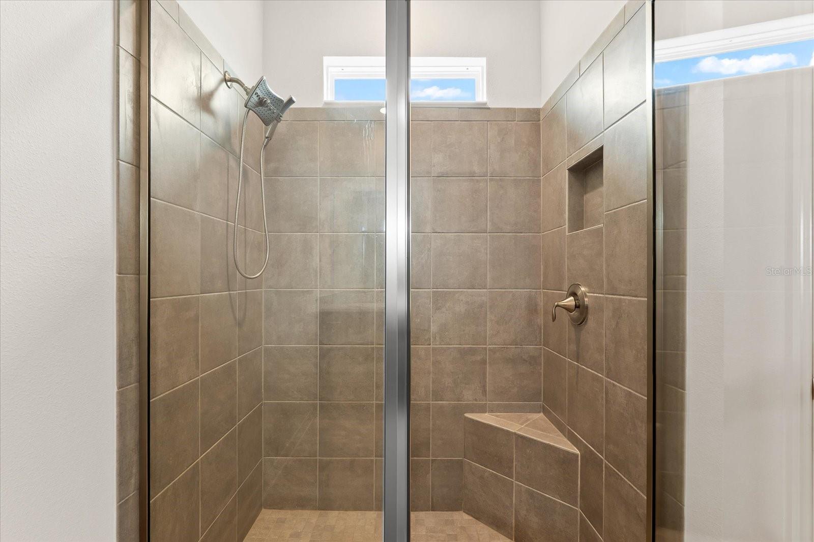 Image 16 of 60 For 18317 Gulf Ranch Place