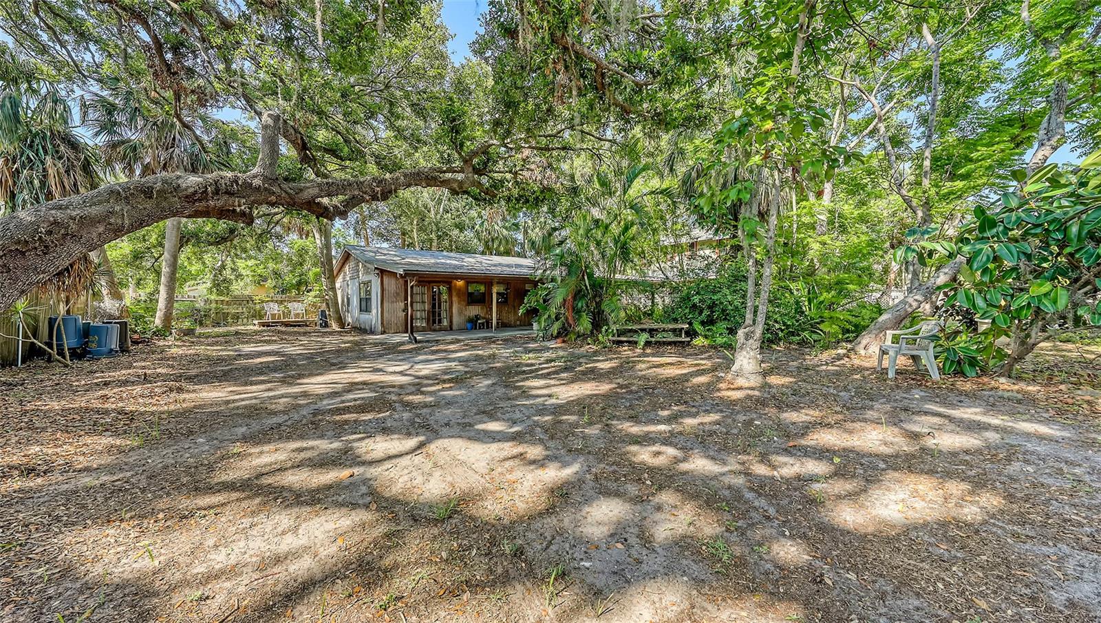 Image 23 of 69 For 4122 Old Bradenton Road