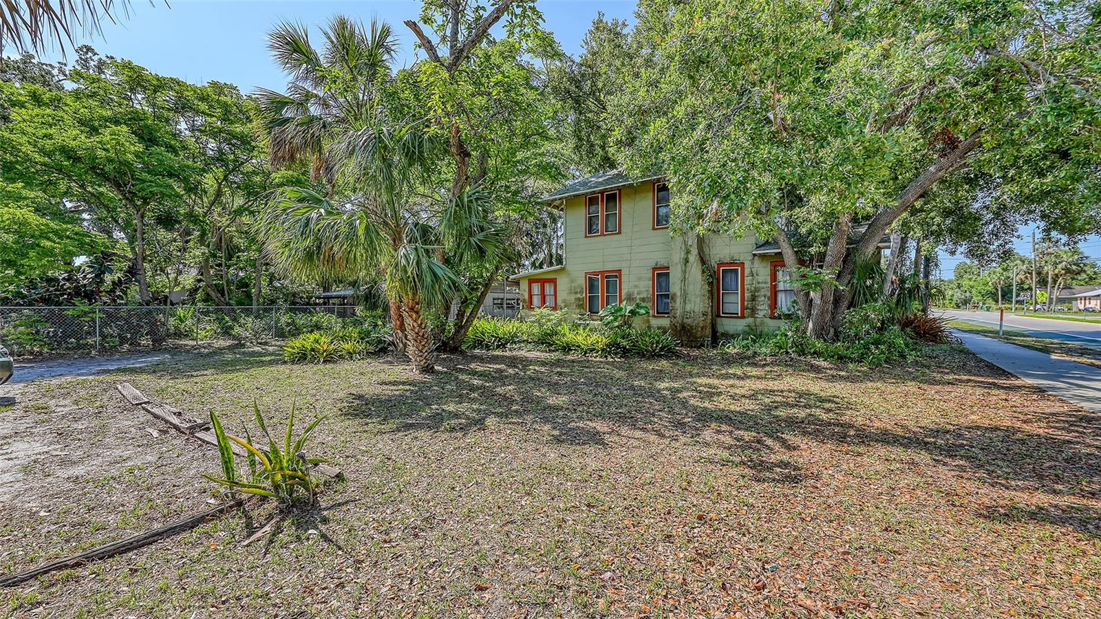 Image 27 of 69 For 4122 Old Bradenton Road