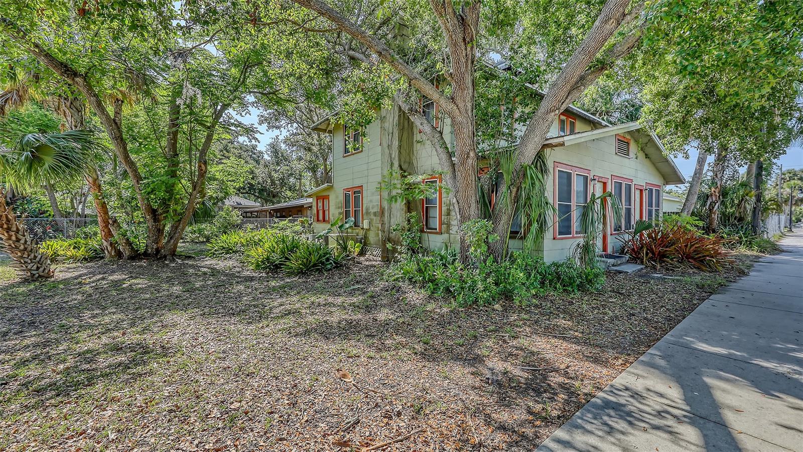 Image 28 of 69 For 4122 Old Bradenton Road