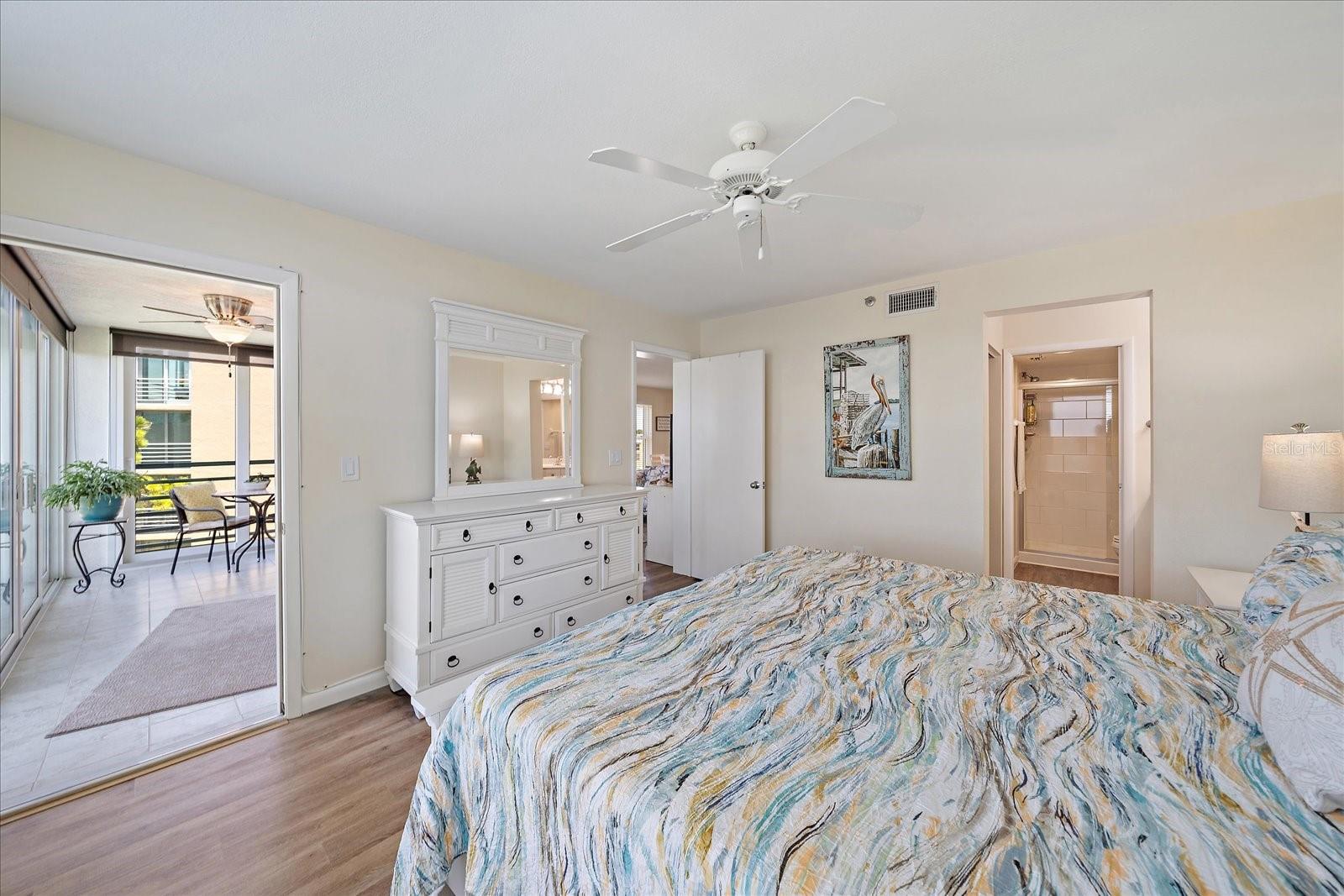 Image 13 of 46 For 4570 Pinebrook Circle 508