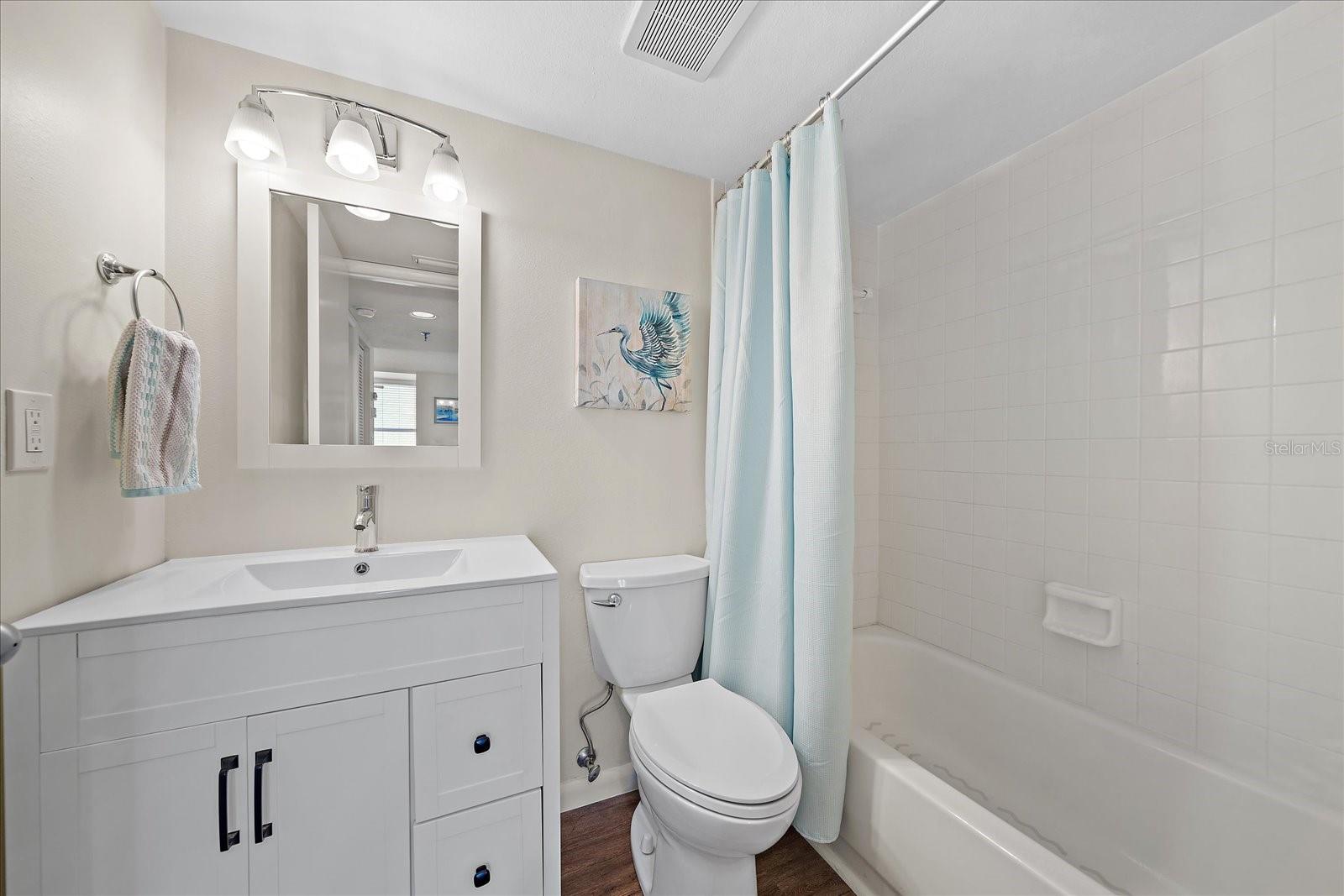 Image 18 of 46 For 4570 Pinebrook Circle 508