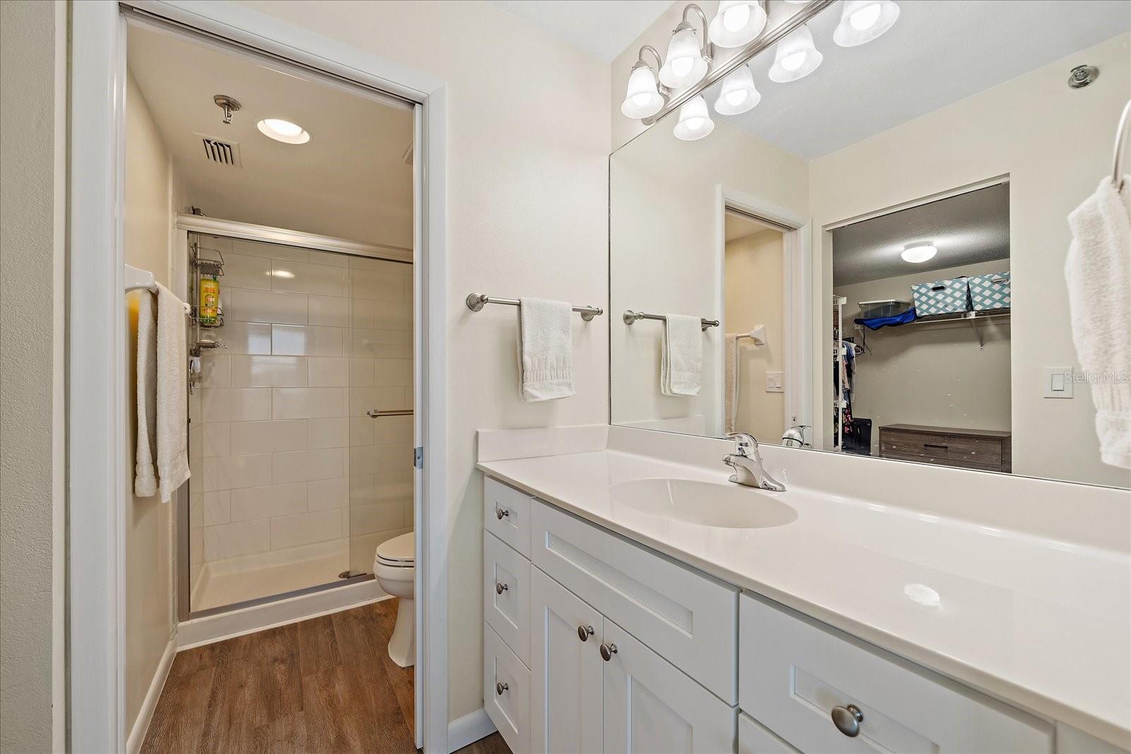 Image 19 of 46 For 4570 Pinebrook Circle 508