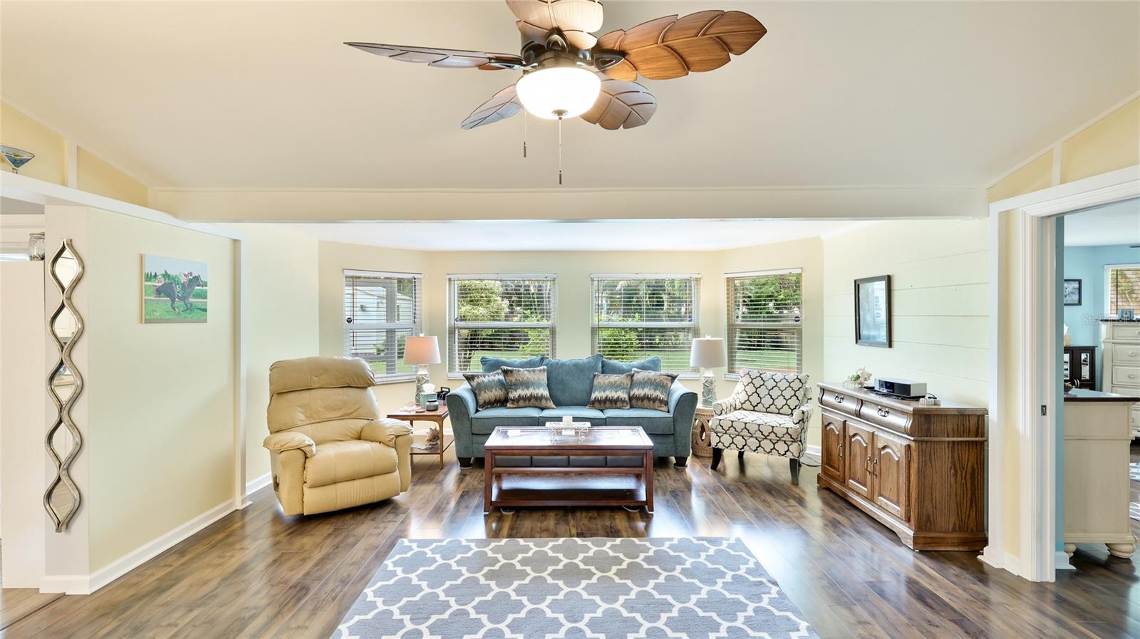 Image 6 of 31 For 5603 1st Avenue Dr Nw