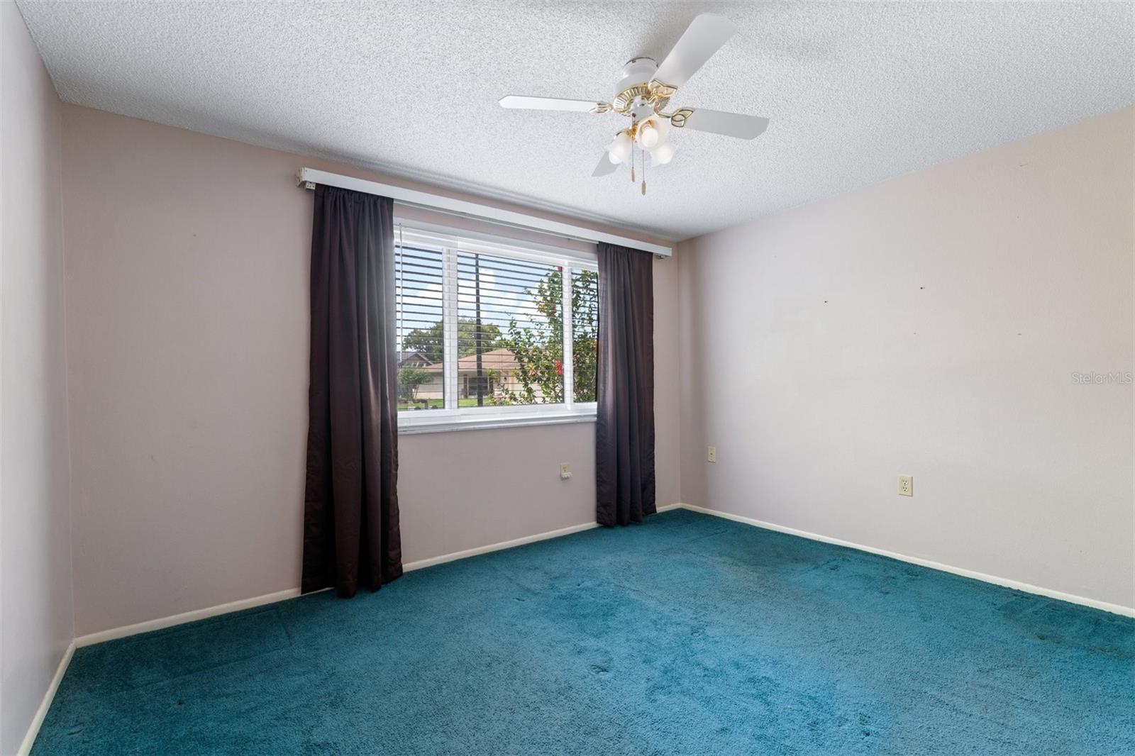 Image 20 of 27 For 8413 Lincolnshire Drive
