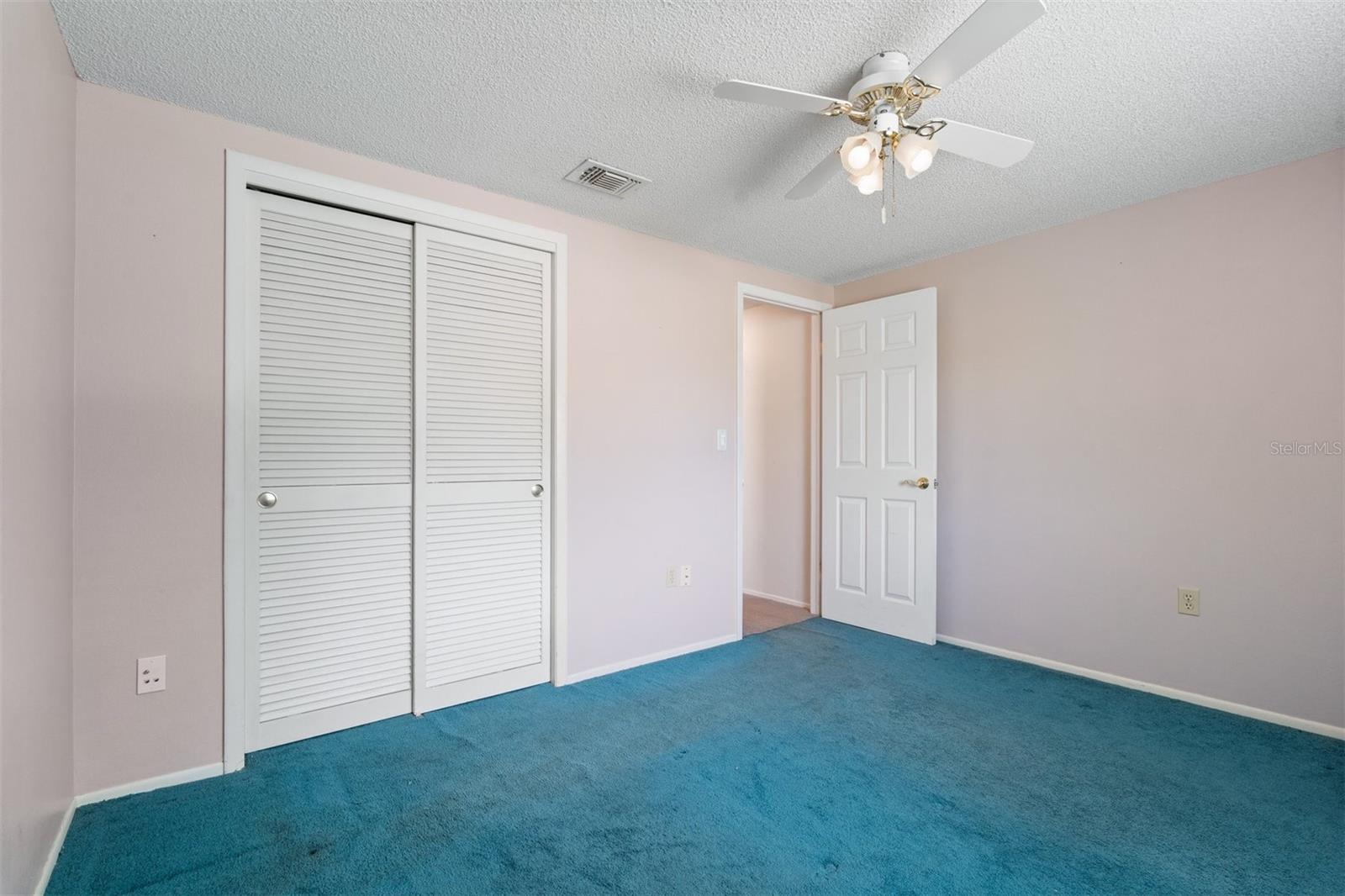 Image 21 of 27 For 8413 Lincolnshire Drive