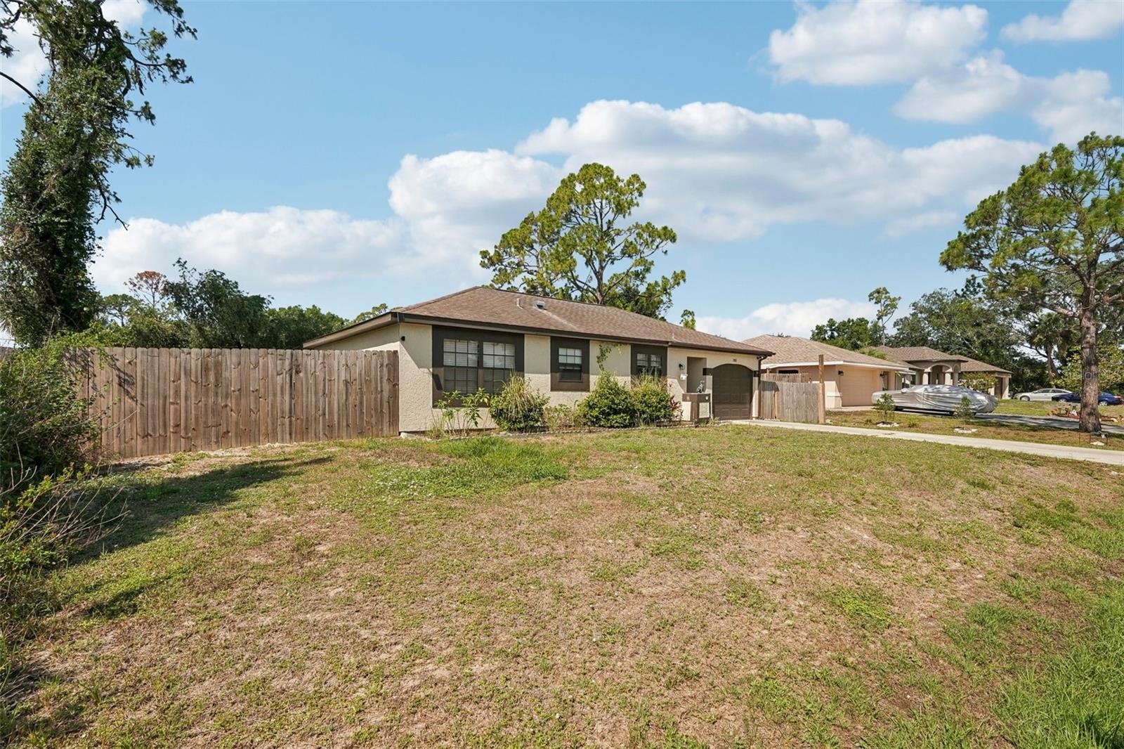 Image 2 of 19 For 3881 Holin Ln