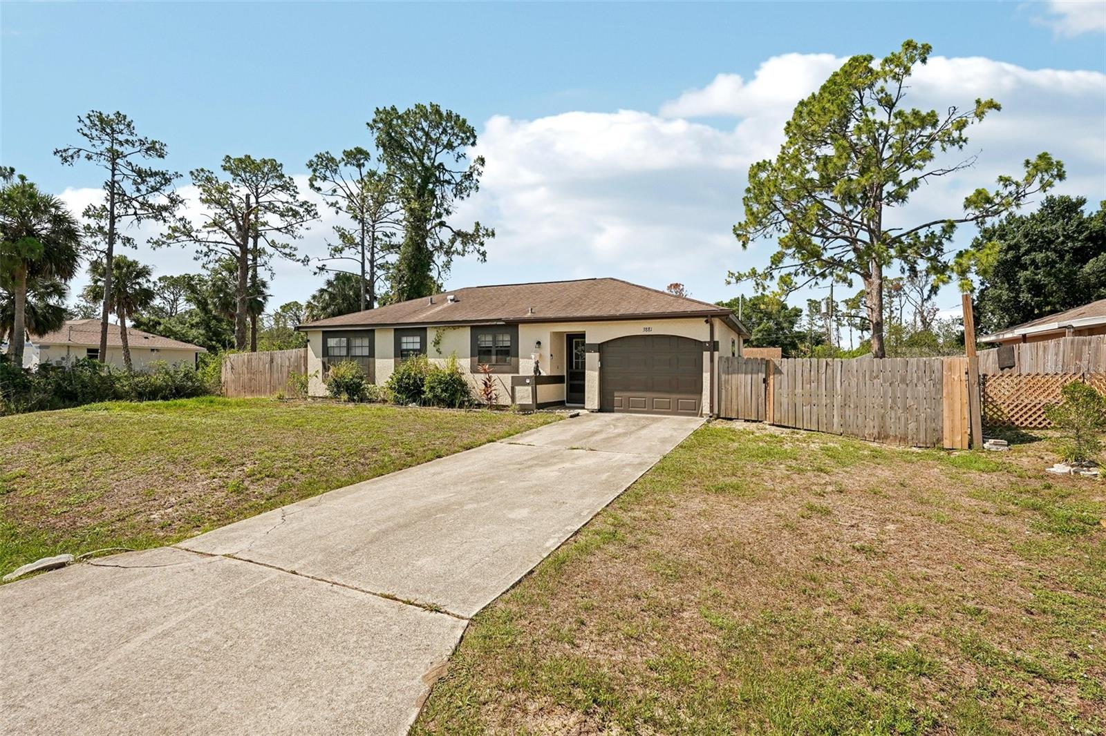 Image 3 of 19 For 3881 Holin Ln