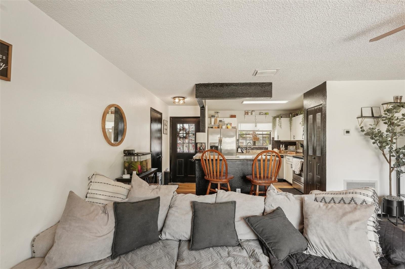 Image 6 of 19 For 3881 Holin Ln