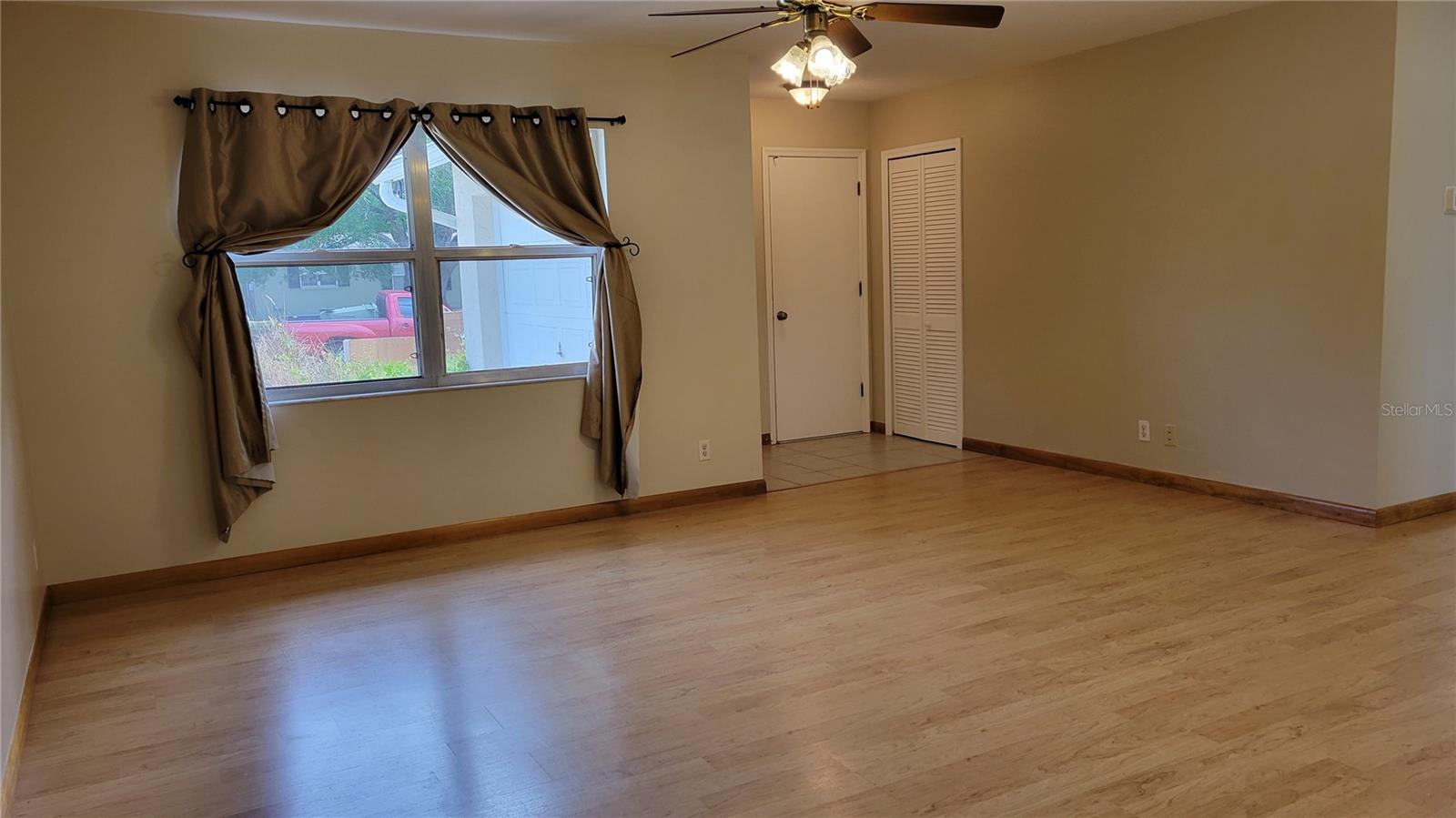Image 7 of 17 For 4040 Longhorn Drive