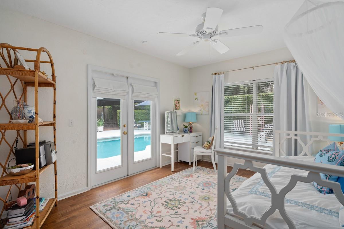 Image 12 of 27 For 1410 Poinsettia Avenue