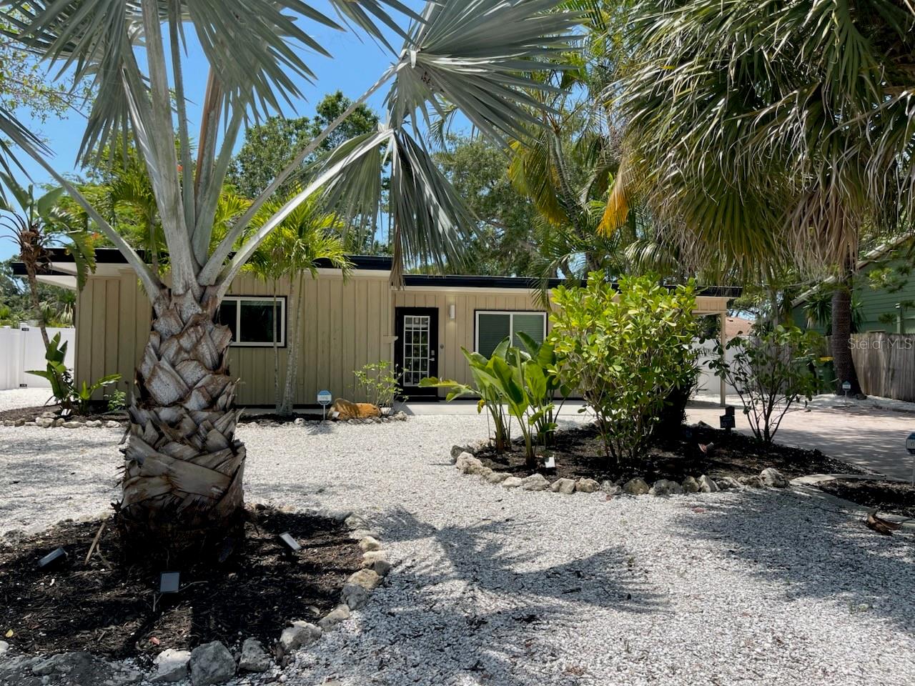 Details for 2559 Paulstan Court, SARASOTA, FL 34237