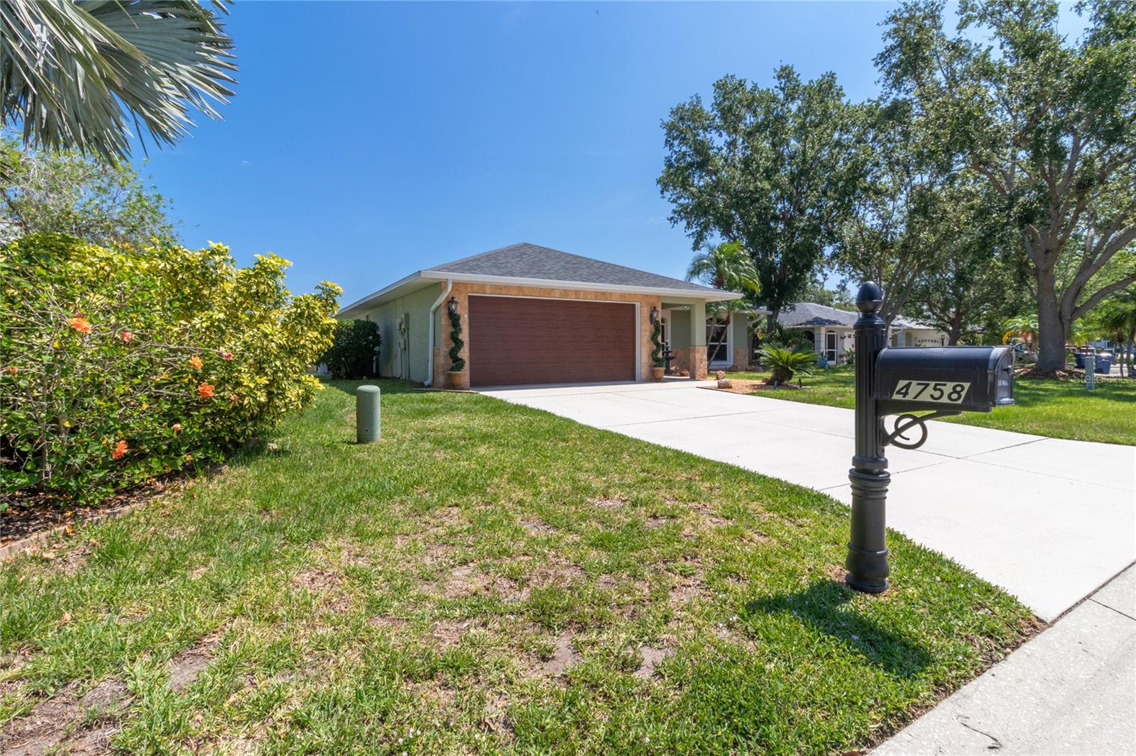 Image 44 of 73 For 4758 Breezy Pines Boulevard