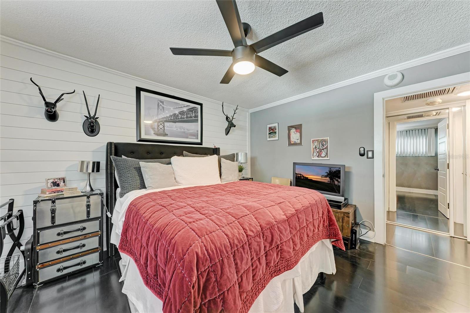Image 25 of 50 For 33 Gulfstream Avenue 306