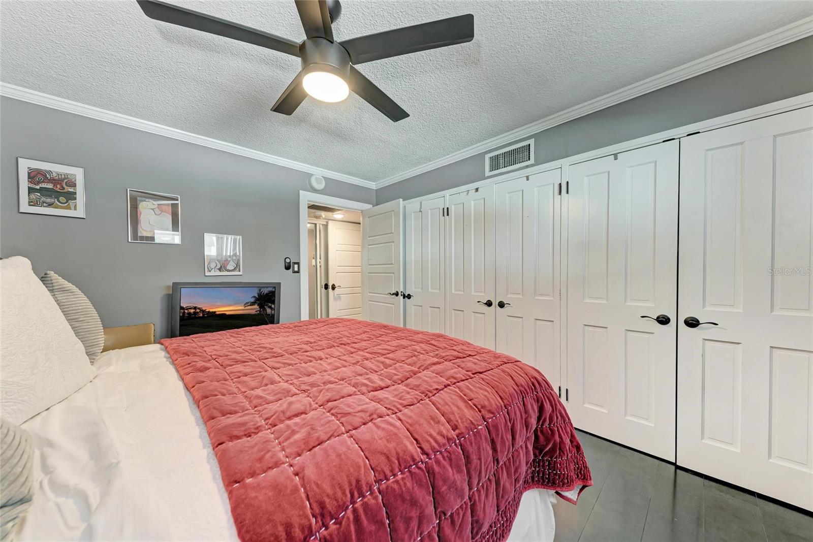 Image 26 of 50 For 33 Gulfstream Avenue 306