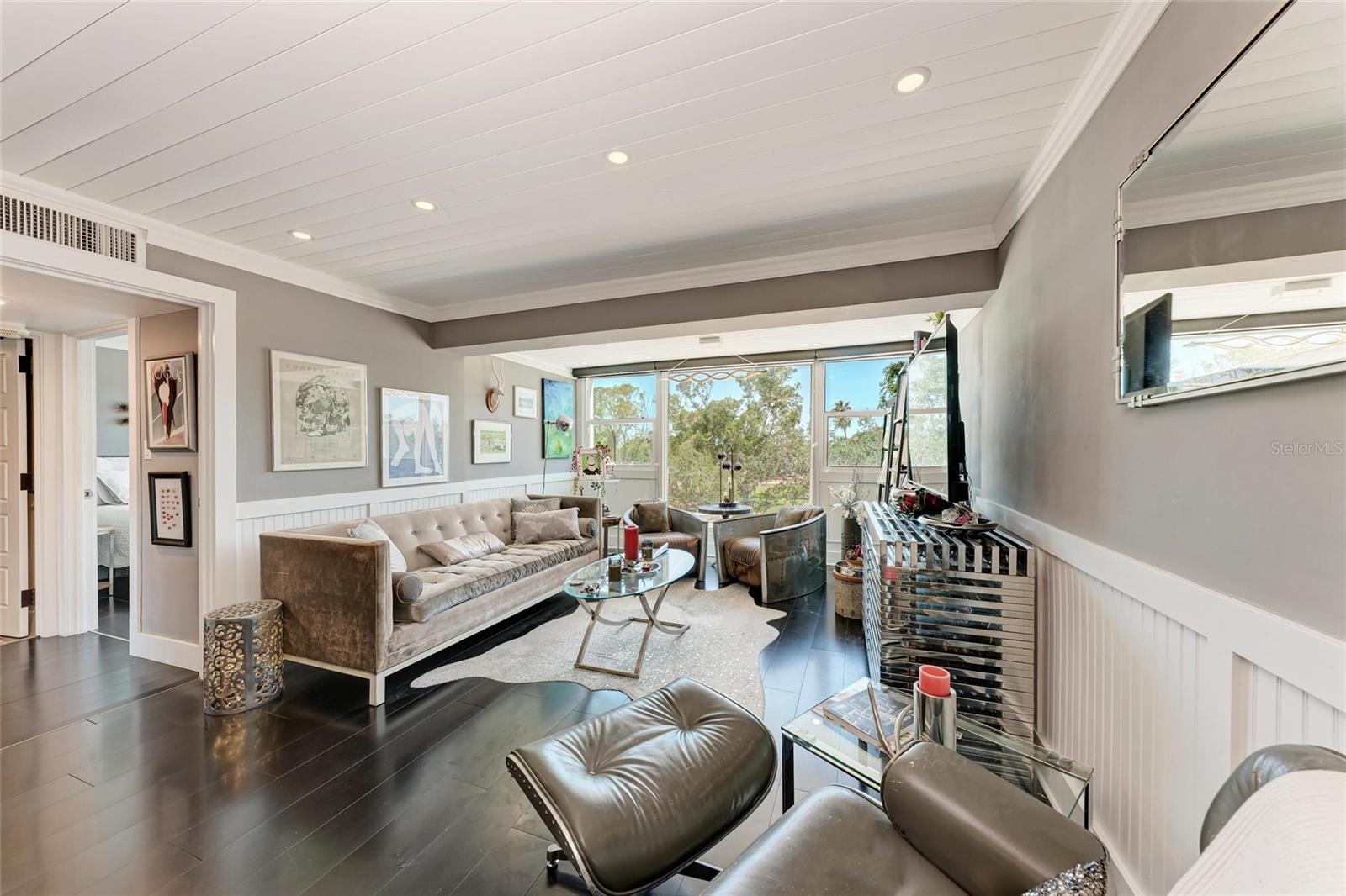 Image 6 of 50 For 33 Gulfstream Avenue 306