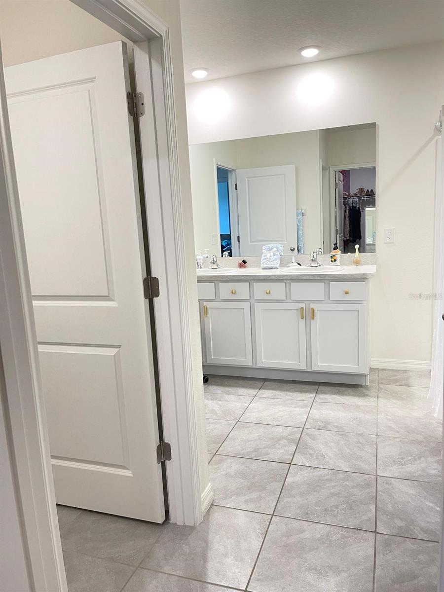 Image 11 of 34 For 2410 Mizner Bay Avenue