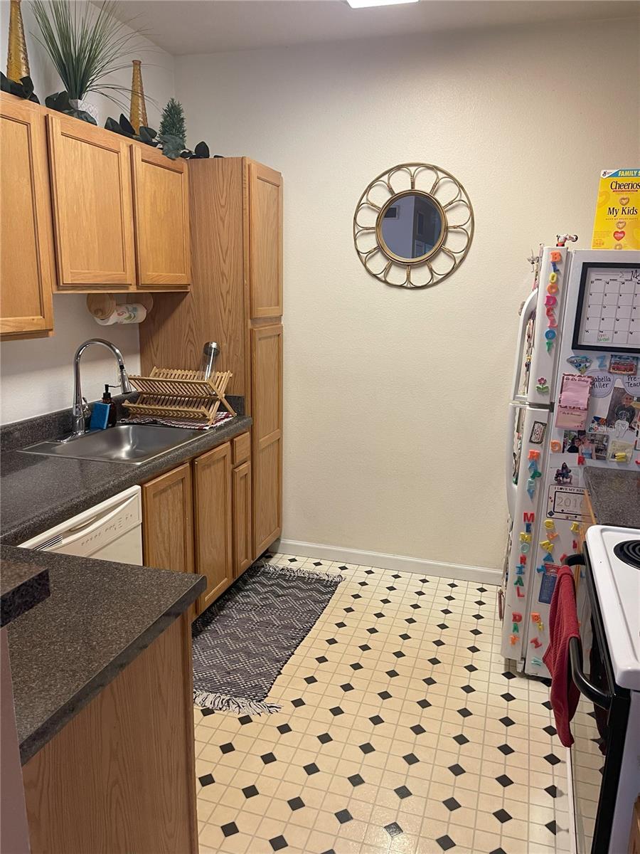 Image 23 of 31 For 4802 51st Street W 1724
