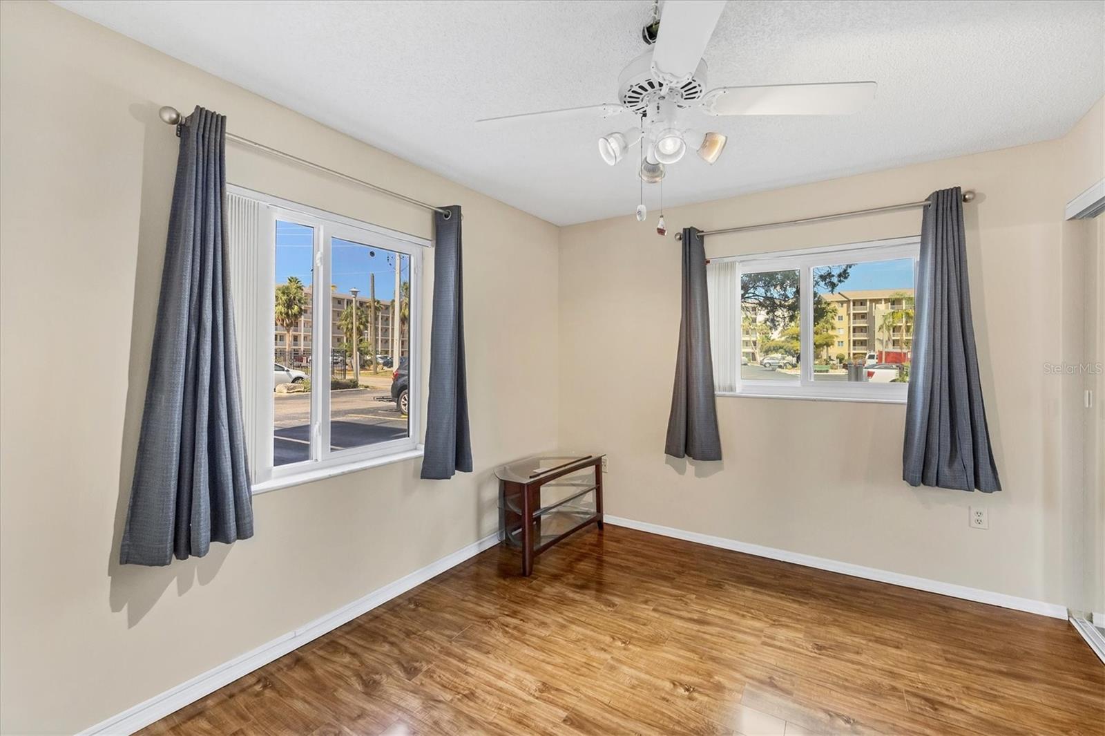 Image 20 of 58 For 3521 Lake Bayshore Drive J 101