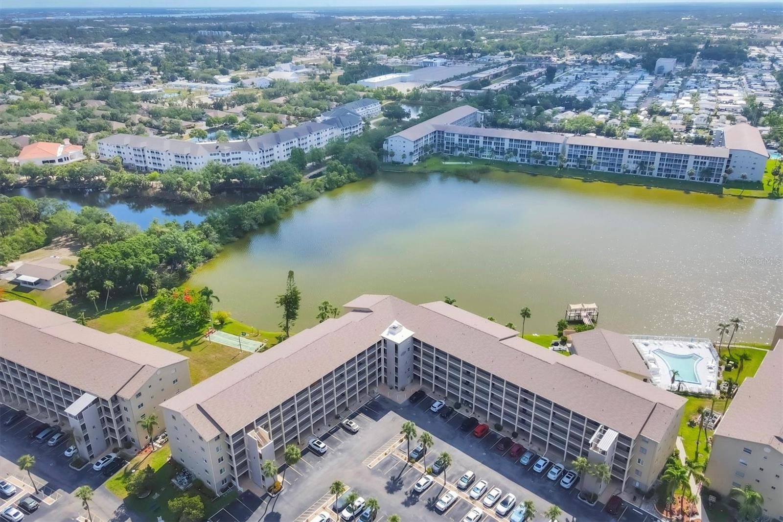 Image 3 of 58 For 3521 Lake Bayshore Drive J 101