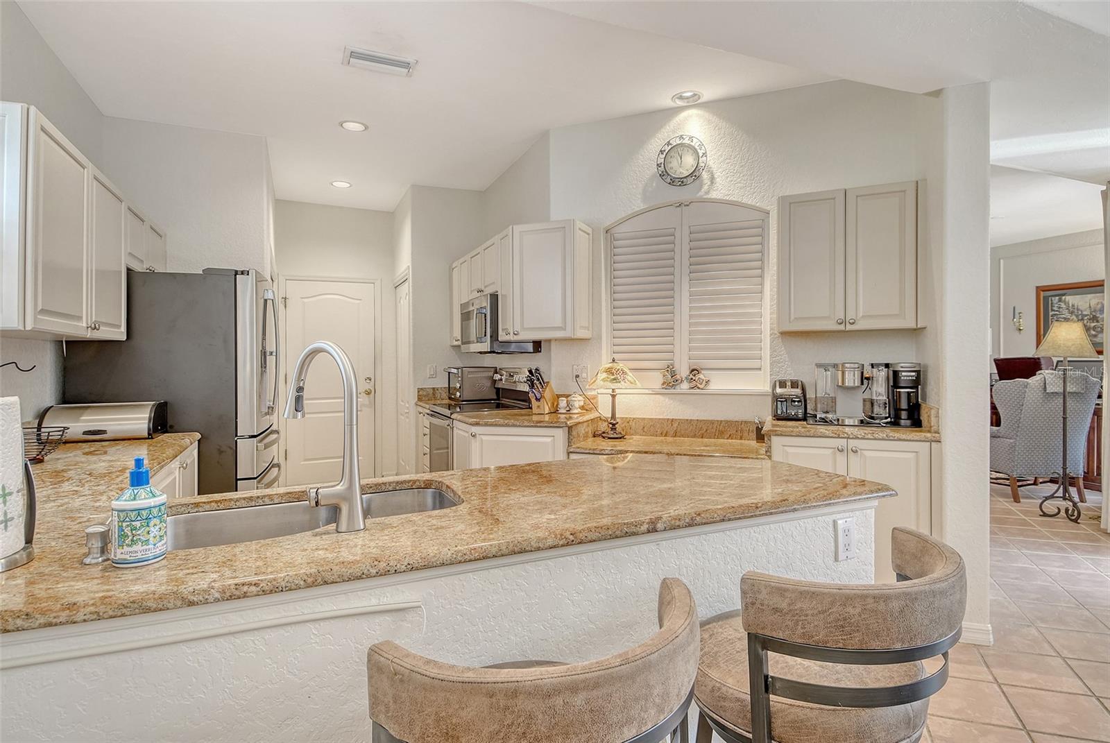 Image 10 of 49 For 3804 Amapola Lane