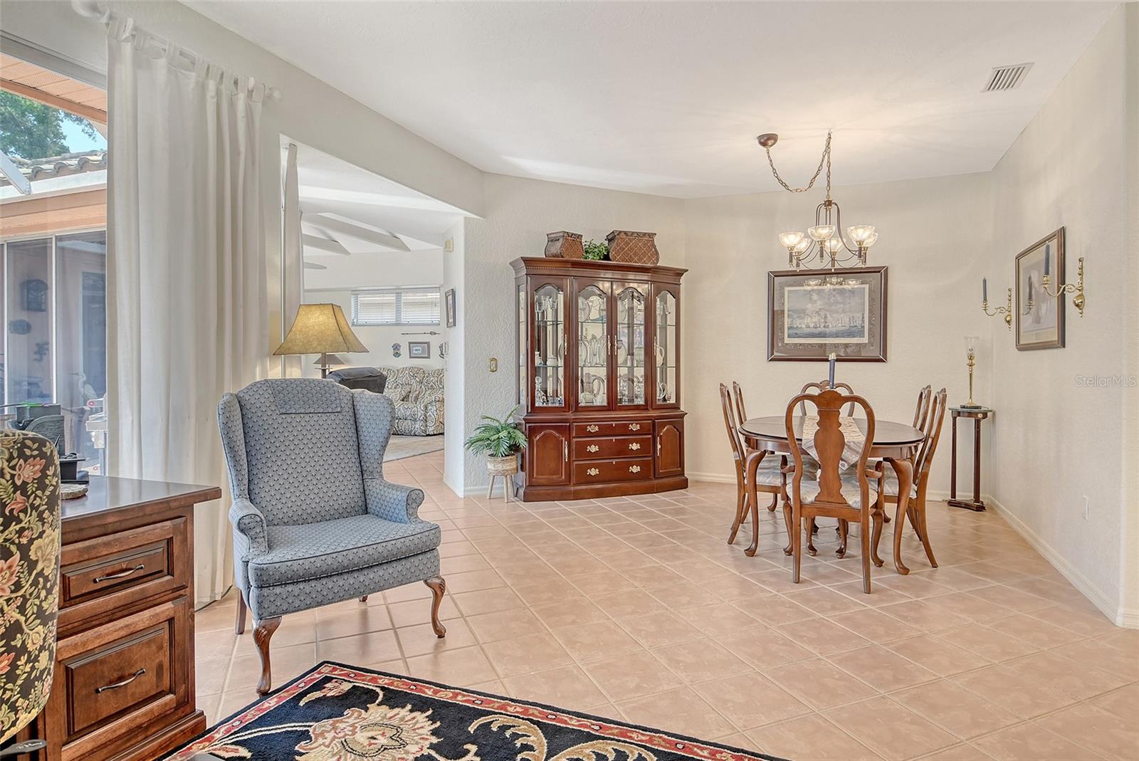 Image 18 of 49 For 3804 Amapola Lane