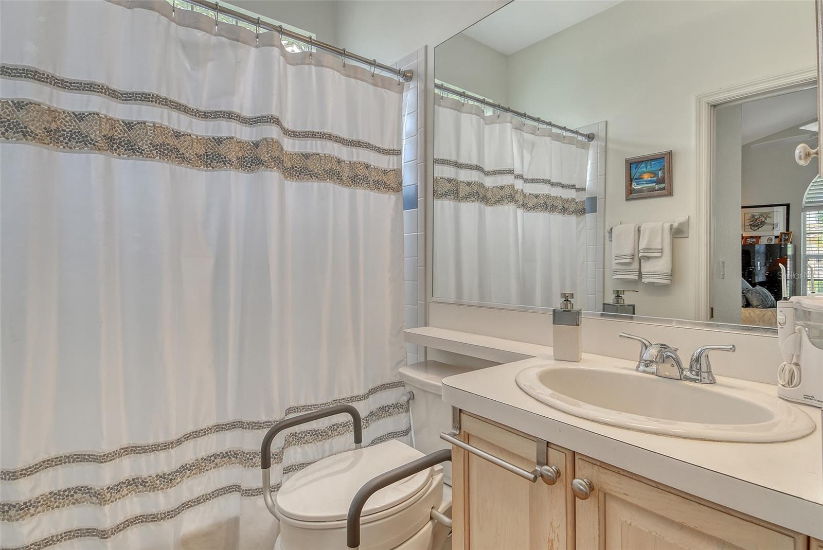 Image 29 of 49 For 3804 Amapola Lane