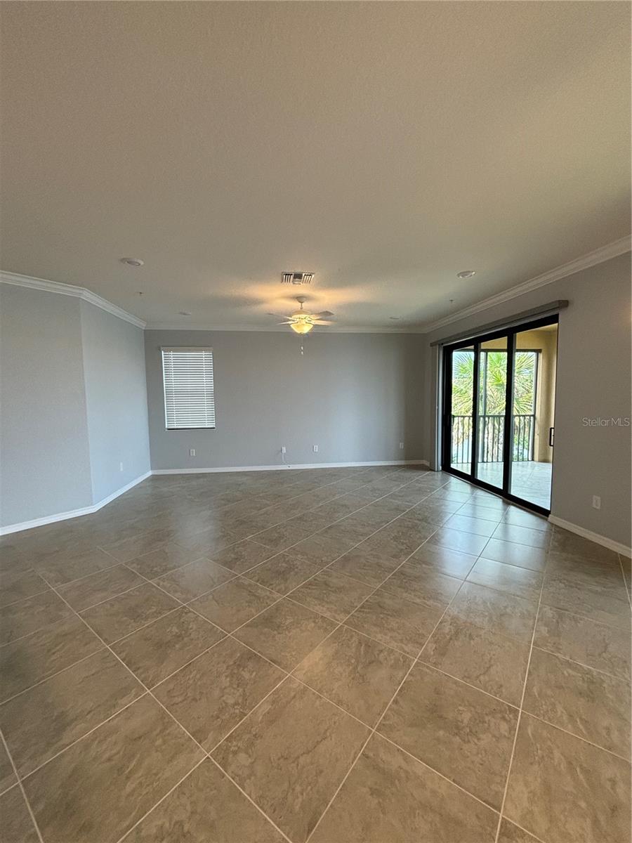 Image 10 of 43 For 10054 Crooked Creek Drive 201
