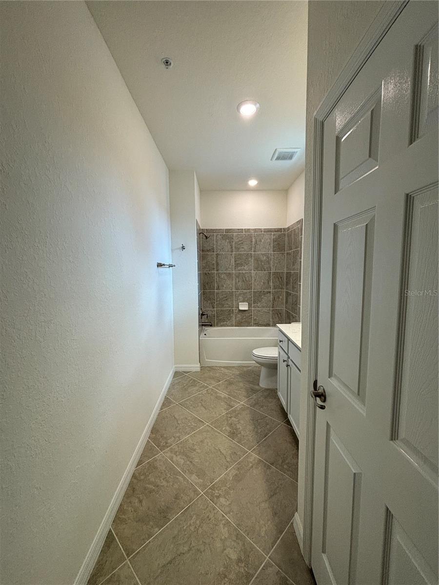 Image 16 of 43 For 10054 Crooked Creek Drive 201