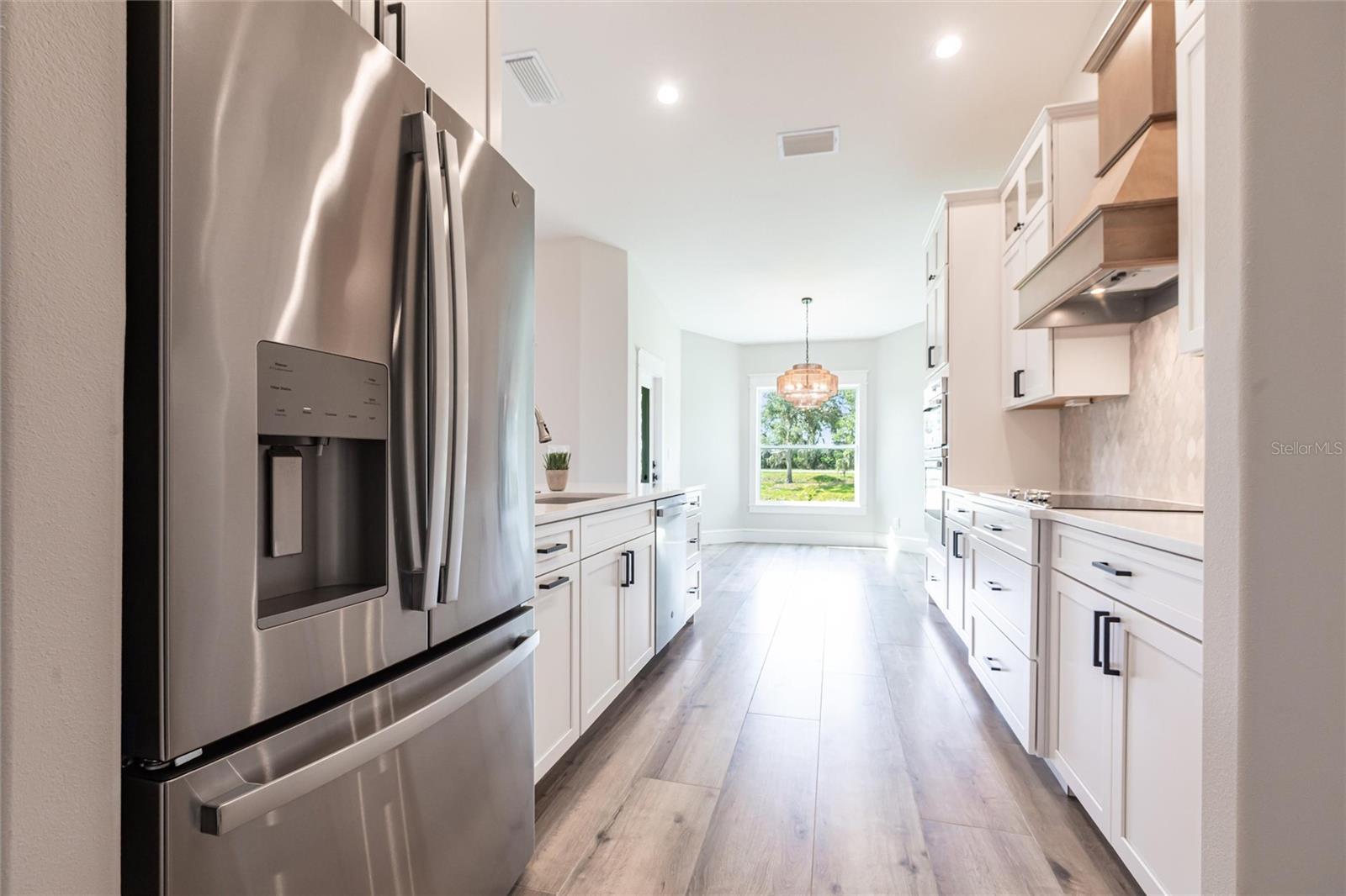 Image 10 of 41 For 9017 Province Street