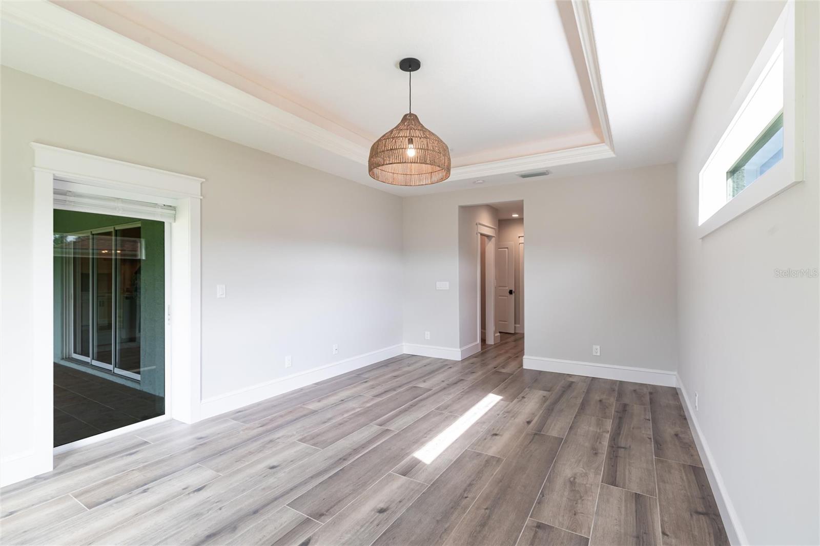 Image 19 of 41 For 9017 Province Street