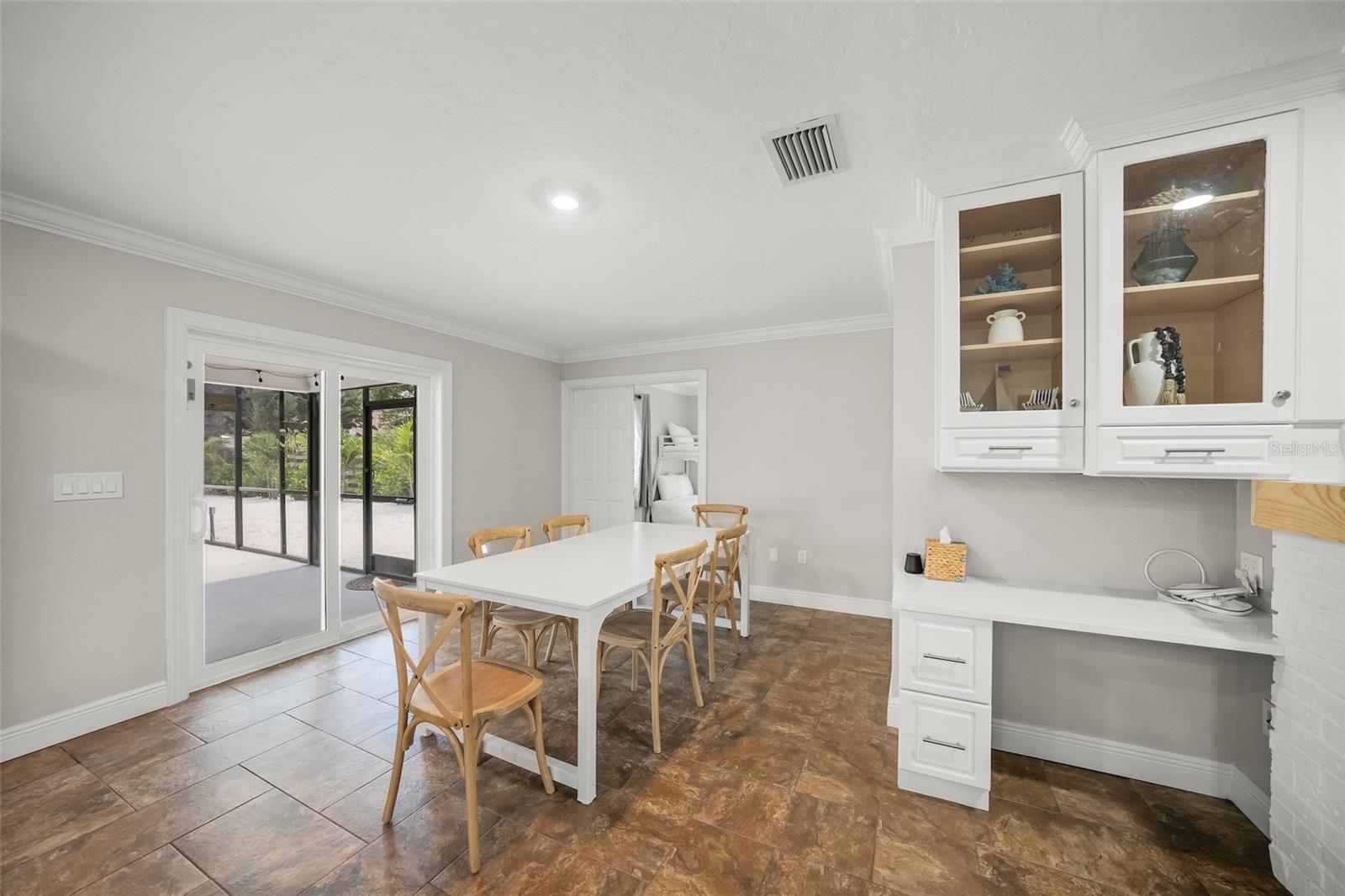 Image 15 of 42 For 1915 38th Street W