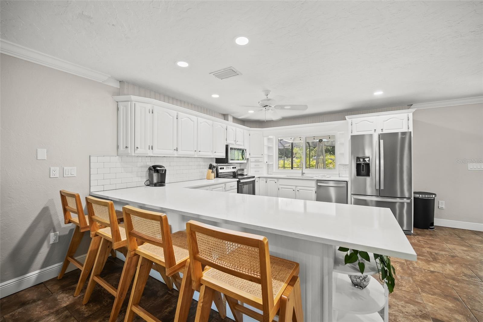 Image 5 of 42 For 1915 38th Street W