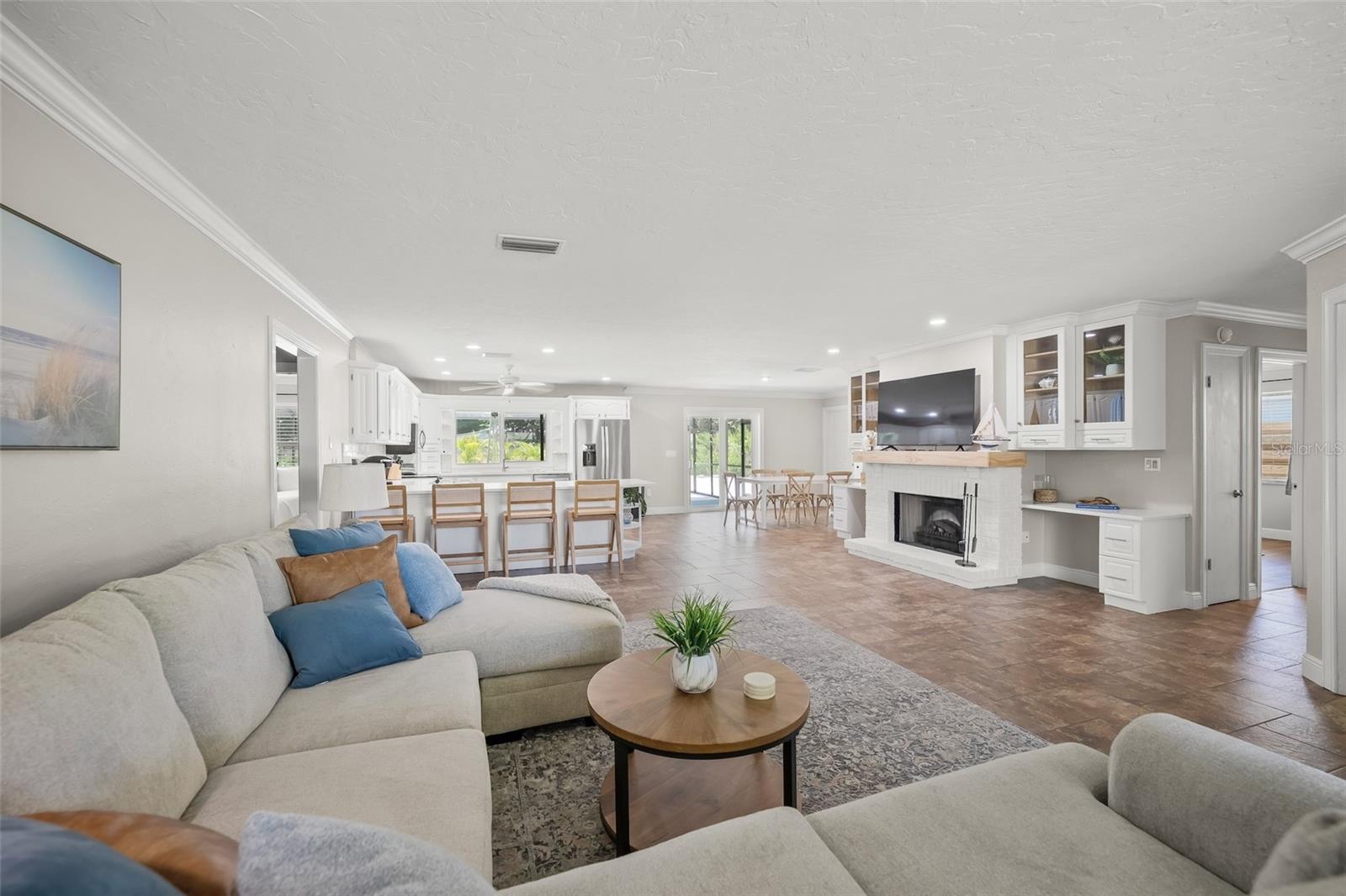 Image 7 of 42 For 1915 38th Street W
