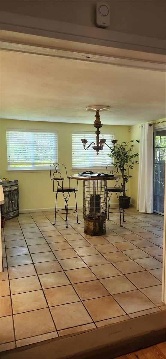 Image 12 of 38 For 219 24th Street W