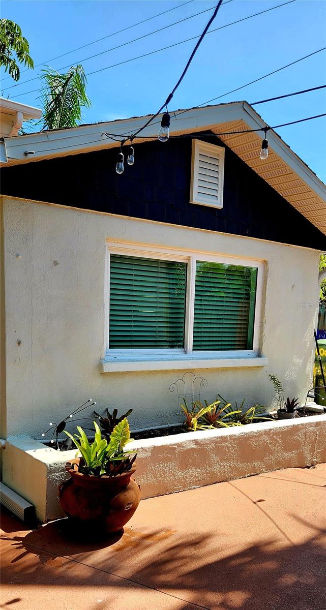 Image 8 of 38 For 219 24th Street W