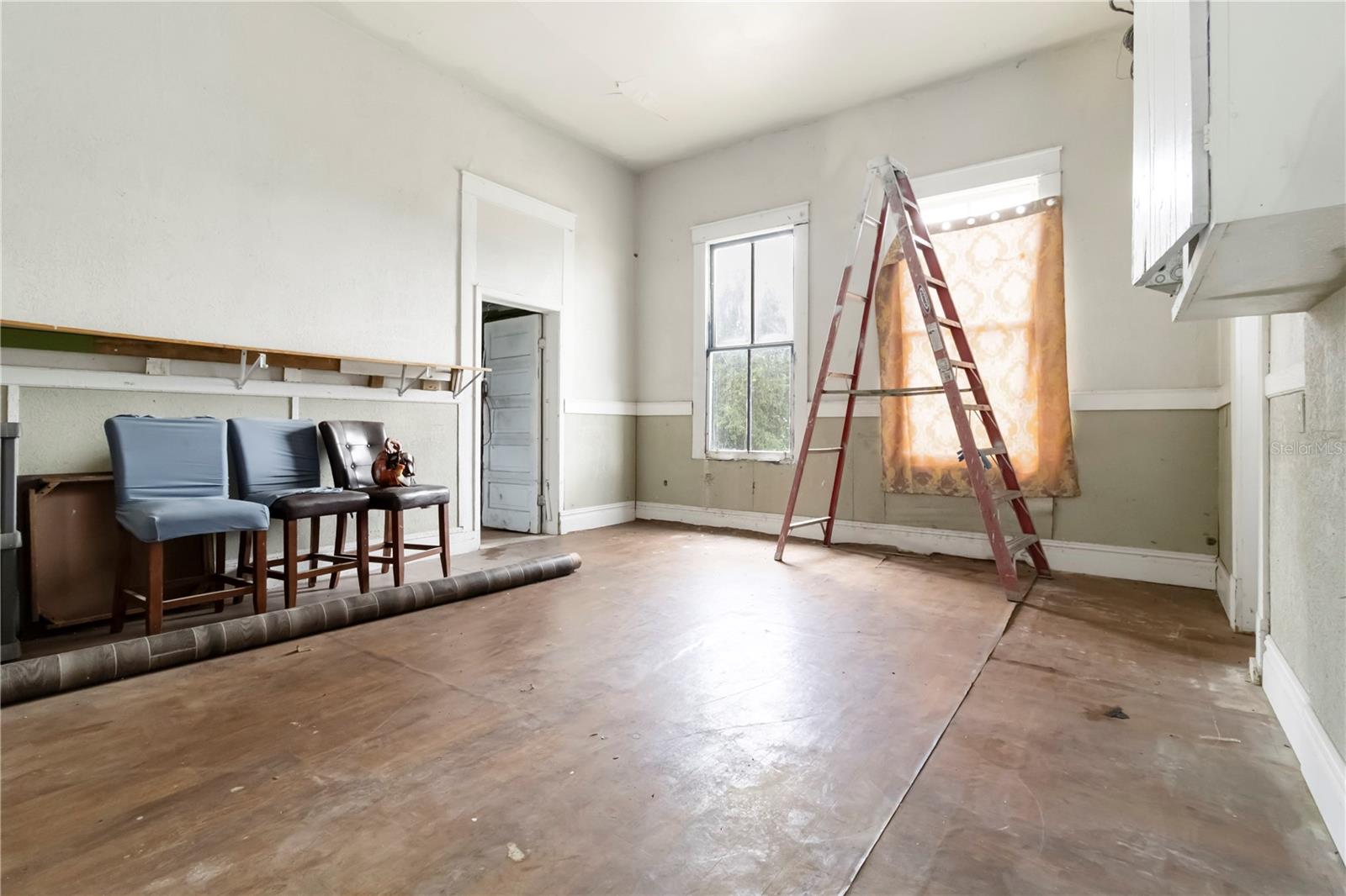 Image 11 of 50 For 200 Winifred Street