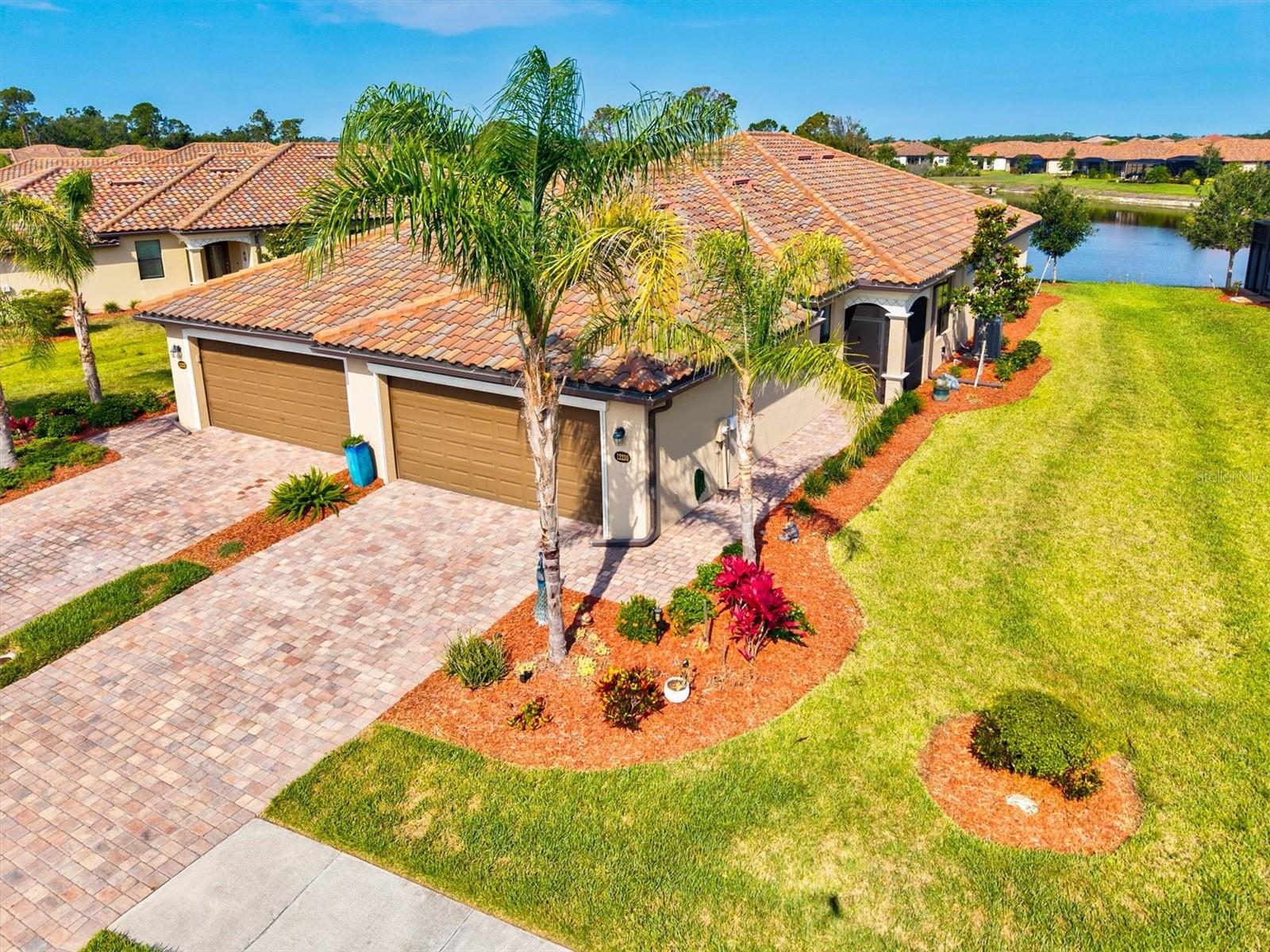 Details for 12230 Amica Loop, VENICE, FL 34293