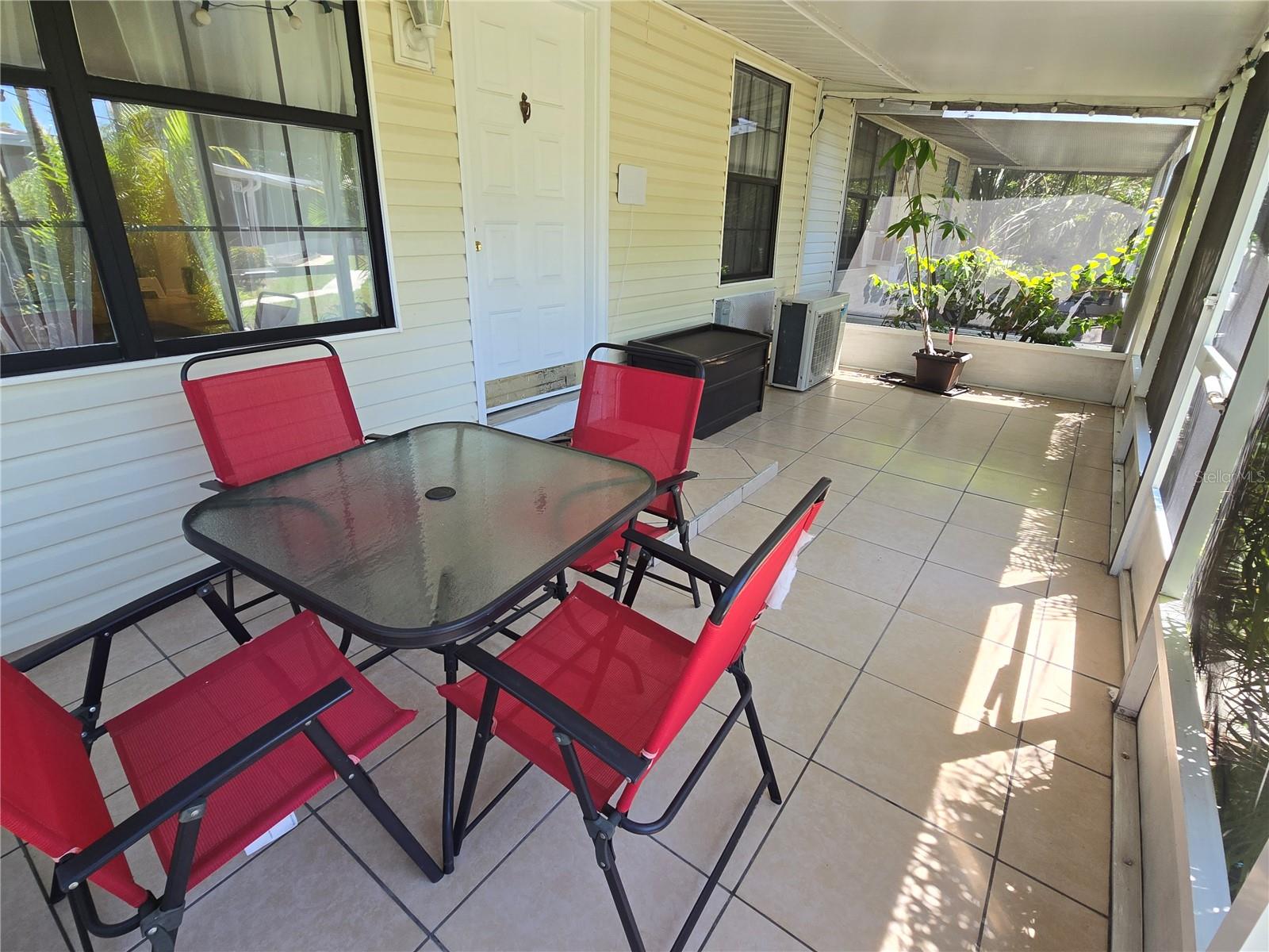 Image 4 of 16 For 4213 Michigan Street 4213