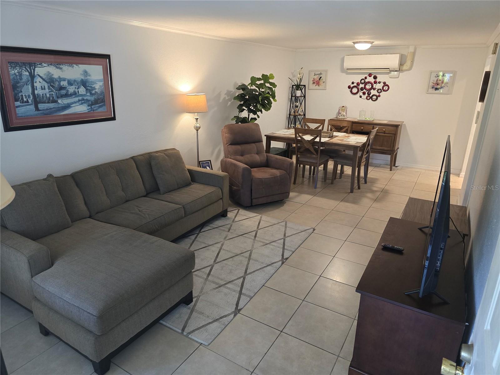 Image 9 of 16 For 4213 Michigan Street 4213