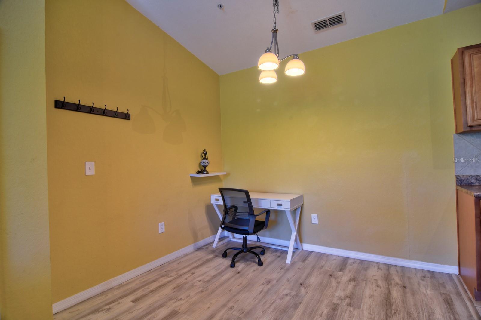 Image 10 of 56 For 8341 38th Street Cir E 303