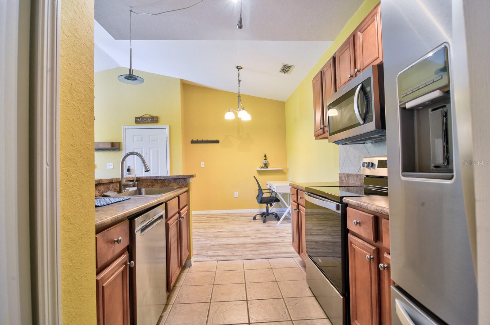 Image 24 of 56 For 8341 38th Street Cir E 303