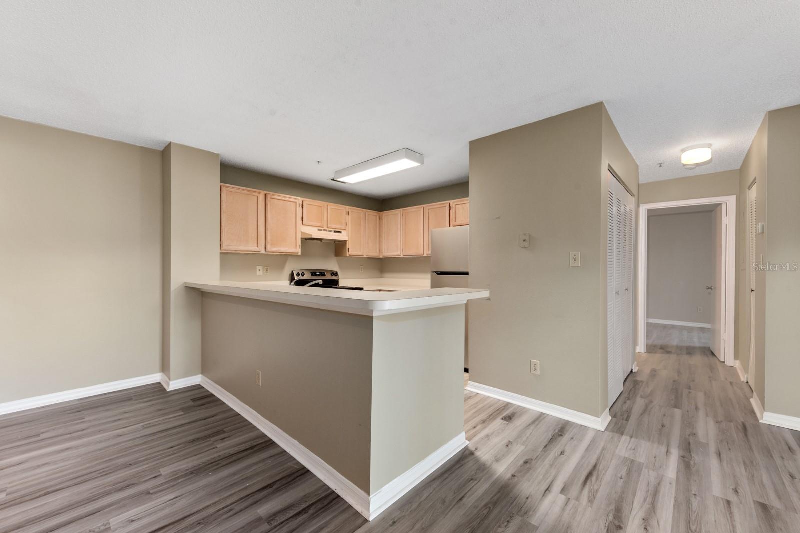Image 21 of 28 For 4057 Crockers Lake Boulevard 13