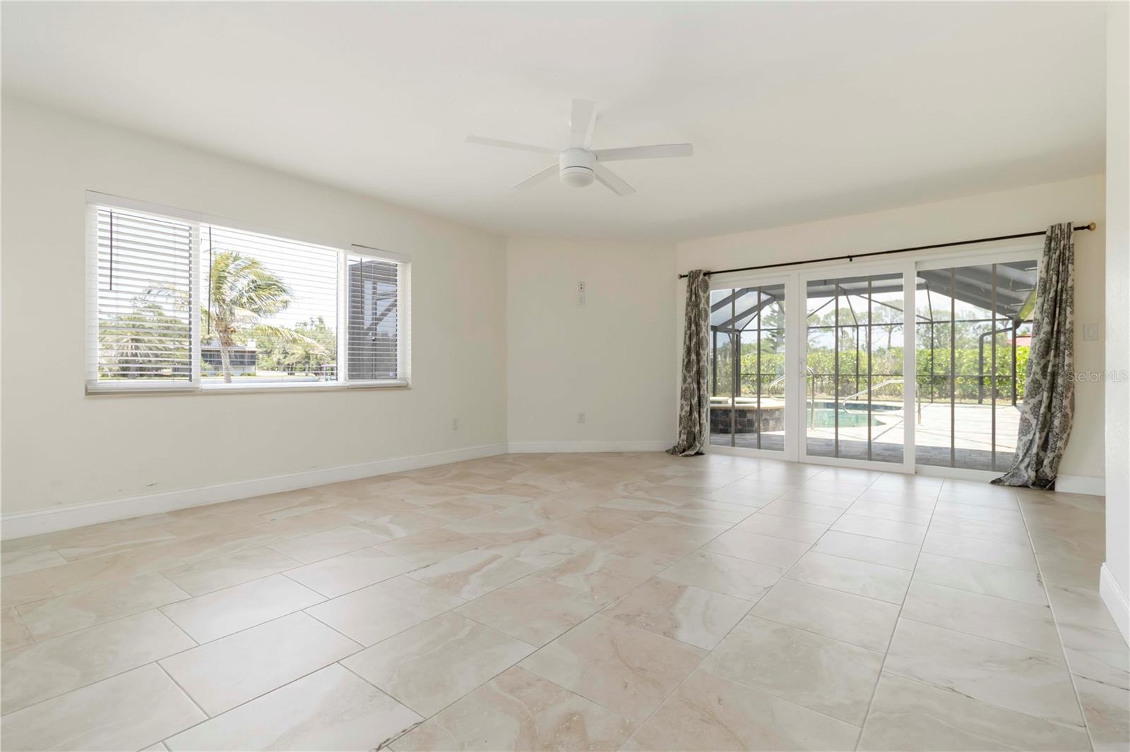 Image 16 of 40 For 1475 Bayshore Drive